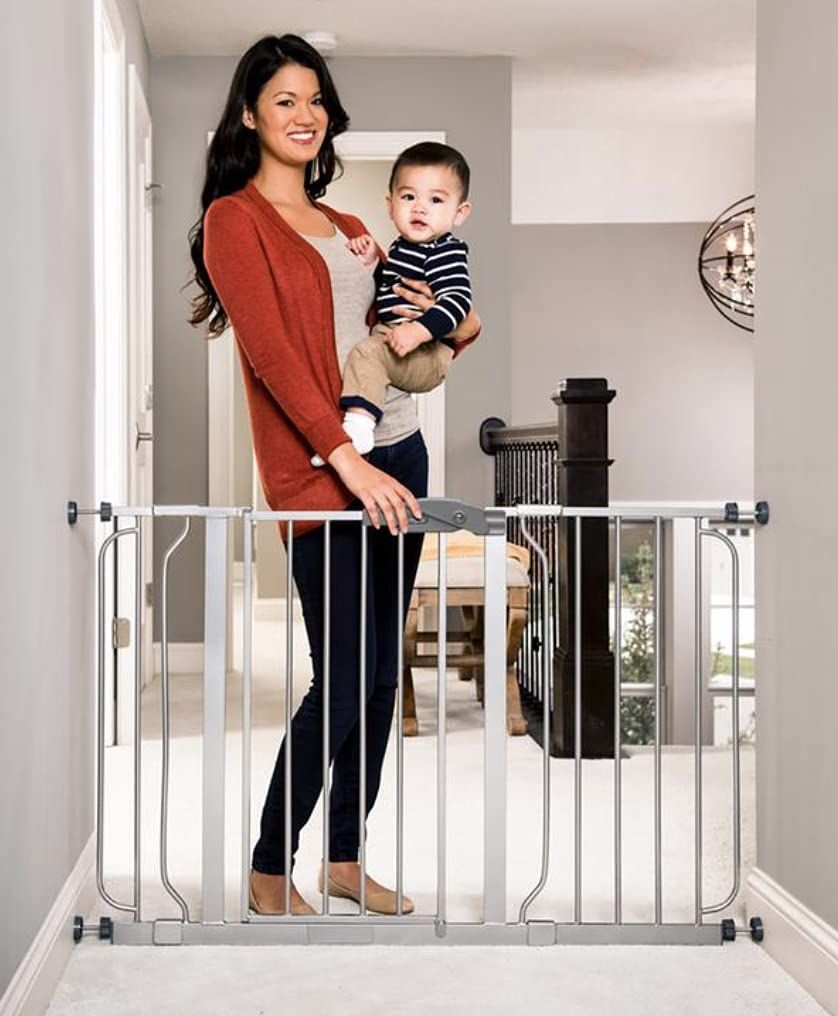 Amazon.com: Regalo Easy Step 49-Inch Extra Wide Baby Gate, Includes 4-Inch and 12-Inch Extension ... | Amazon (US)
