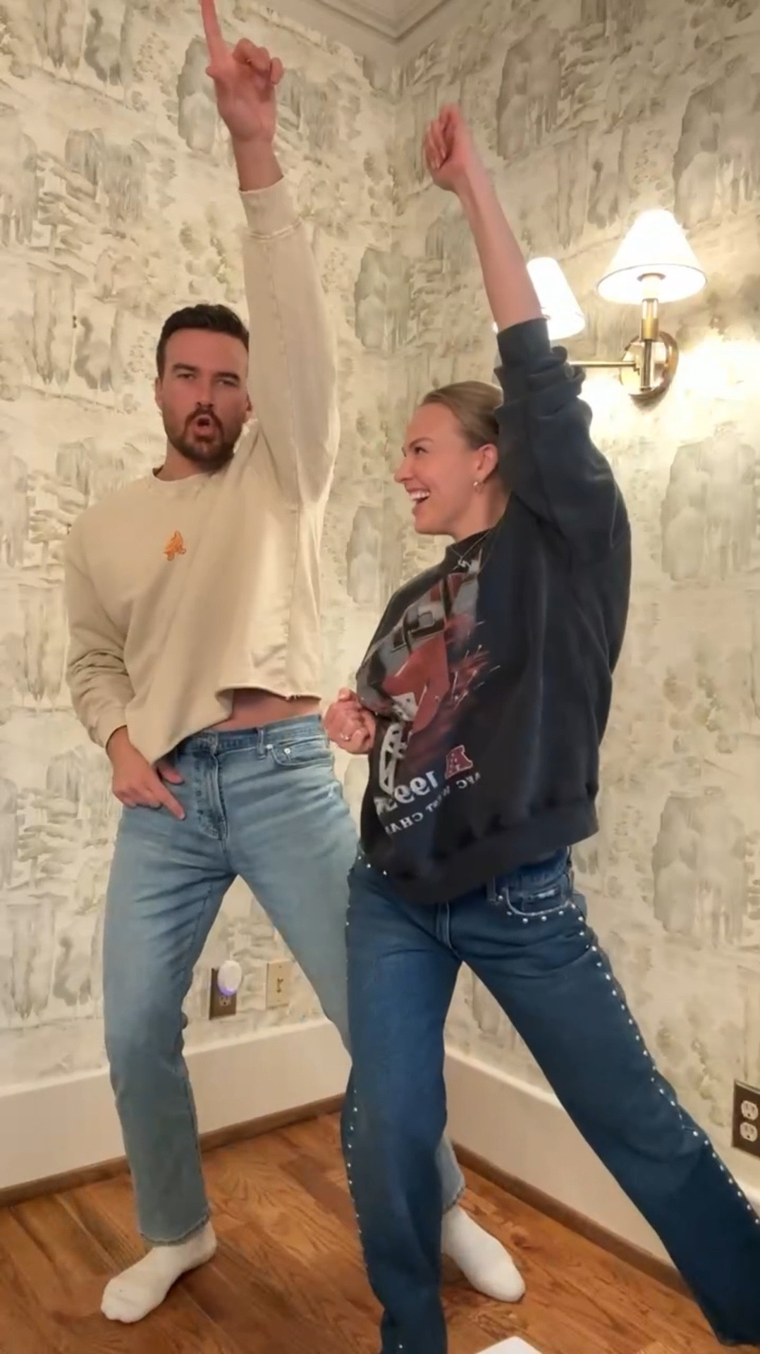 Bougie behavior activated ♥️ wearing all Abercrombie 

#LTKWatchNow #LTKStyleTip