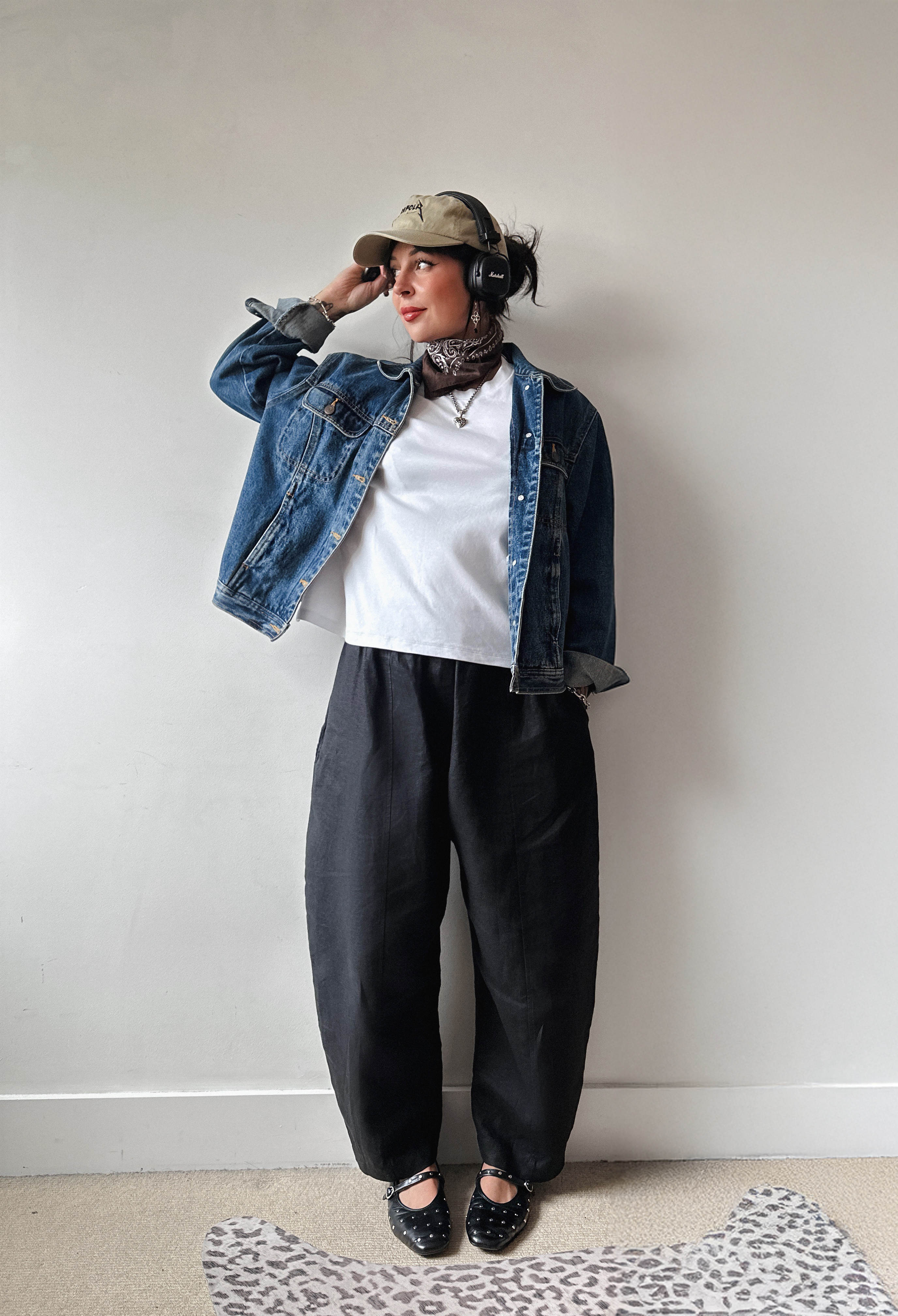 jacket: levis
trousers: beyond nine
shoes: m&s 

 

#LTKuk #LTKspring #LTKshoes