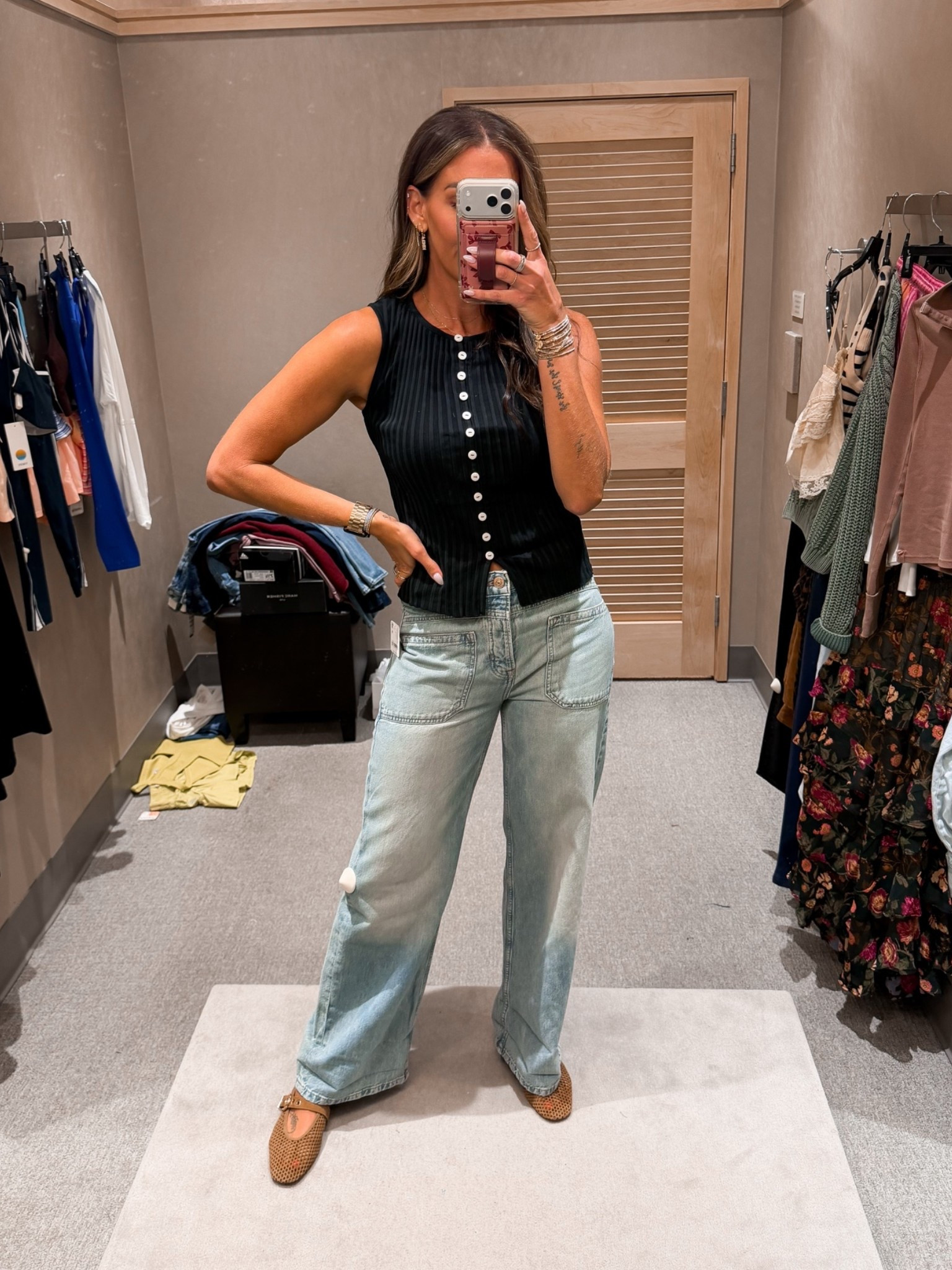 Top-small
Jeans-25

#LTKootd #LTKSaleAlert #LTKTall