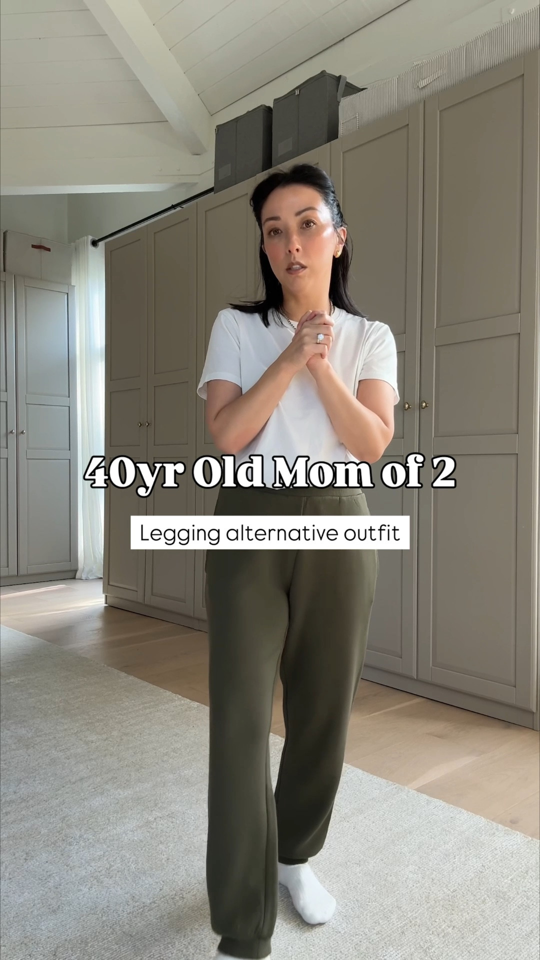 40yr old mom of 2 daily outfit - leisure without leggings. 

Velvet jacket xs
Everlane turtleneck sweater xxs (old)
Varley joggers xs 28"
adidas Samba 4.5 mens
Varley beanie
Celine sunglasses
Mansur Gavriel tote


#LTKPetite #LTKmomlife #LTKgrwm