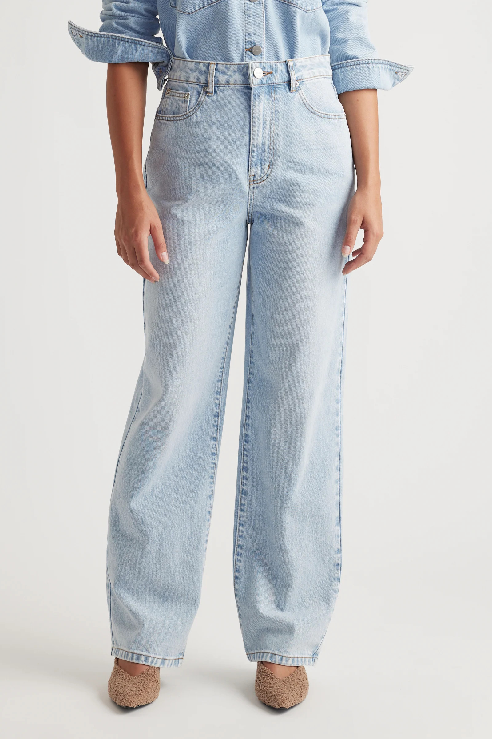 Ariana Straight Leg Jean - Sky Blue | DECJUBA