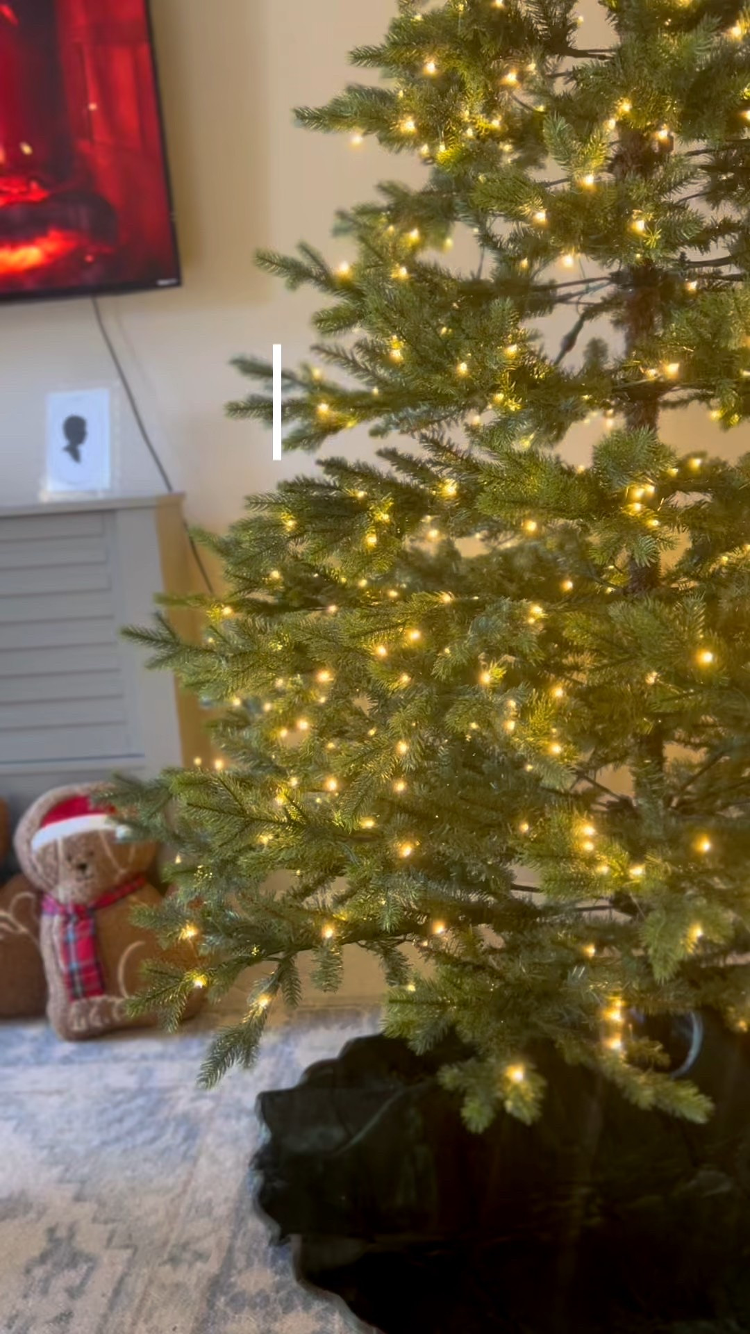 my BEAUTIFUL Christmas tree is currently on SALE for $200 off!! if you need a Christmas tree this year you seriously cannot beat the quality of king of Christmas. they are stunning and require minimal fluffing!! + amazing customer service and a warranty! 



#LTKGiftGuide #LTKSeasonal #LTKHoliday