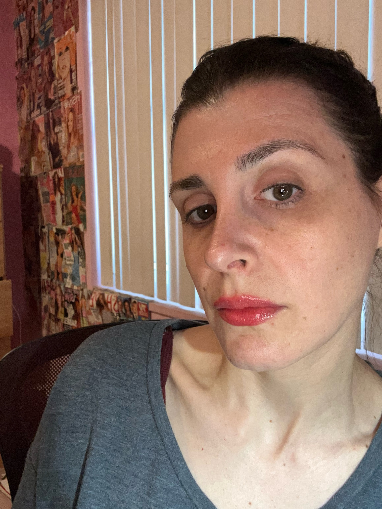 Over line lip stain for plump look 

#LTKbeauty