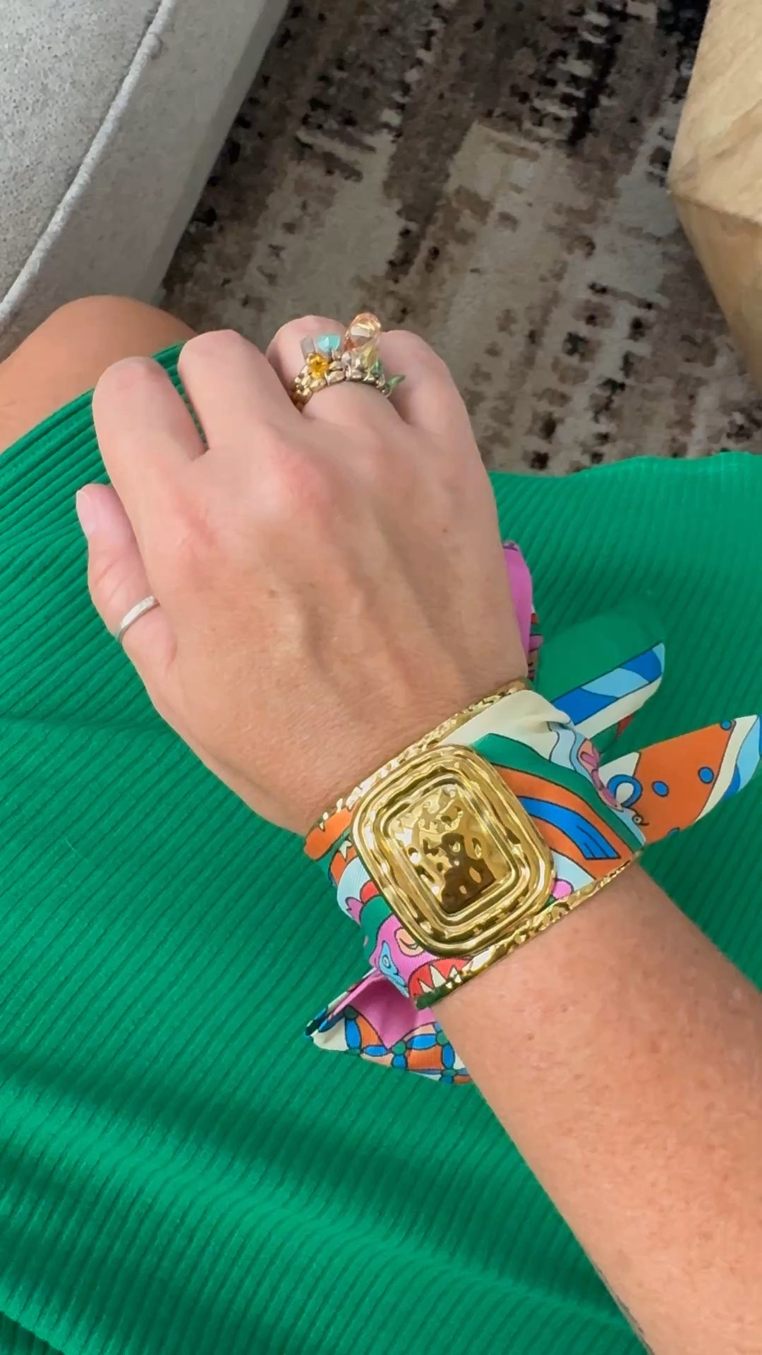 Found the coolest thing at a local boutique: a scarf cuff bracelet 🤩 I couldn’t find this exact style online, but I did link several other styles I found. This is genius!