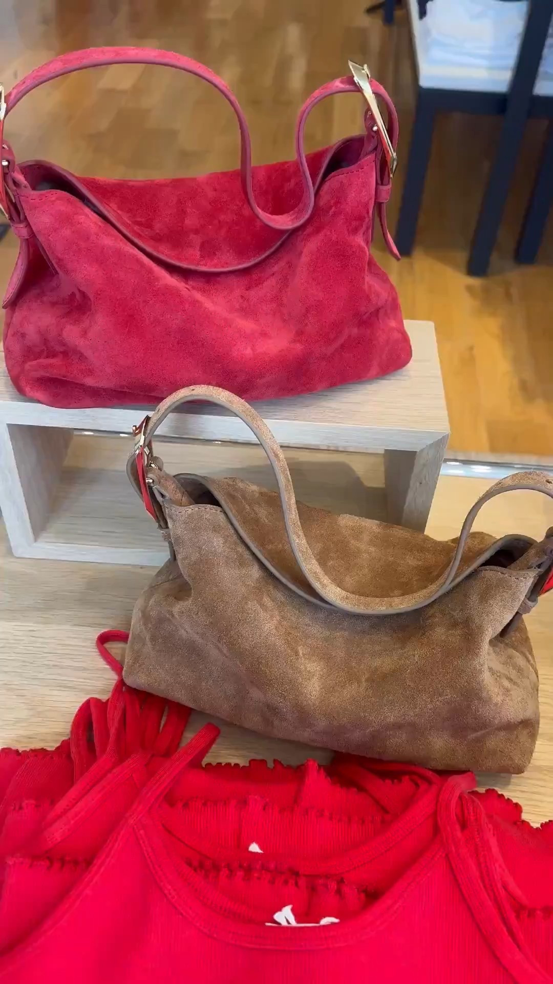 New Jcrew bags - available in 3 sizes , this is small

#LTKStyleTip #LTKOver40 #LTKSeasonal