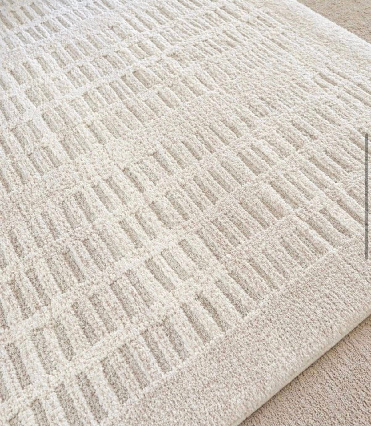 wow — my new neutral rug is on a FLASH DEAL for $175.49 (was $379) 😳

and it’s finally OFF BACKORDER in all sizes 🙌

this is the one we ALWAYS see in videos all over social media… and now I get why

I just got it in and I’m already obsessed — it has that perfect soft neutral tone that instantly warms up a space

🤍 subtle texture that looks high-end
🤍 neutral enough to go with everything
🤍 such a good size for living rooms or bedrooms

this price is honestly SO good for the size + look — I did not expect it to drop this much

ends at midnight so I wouldn’t wait on this ✨

#LTKSaleAlert #LTKHome