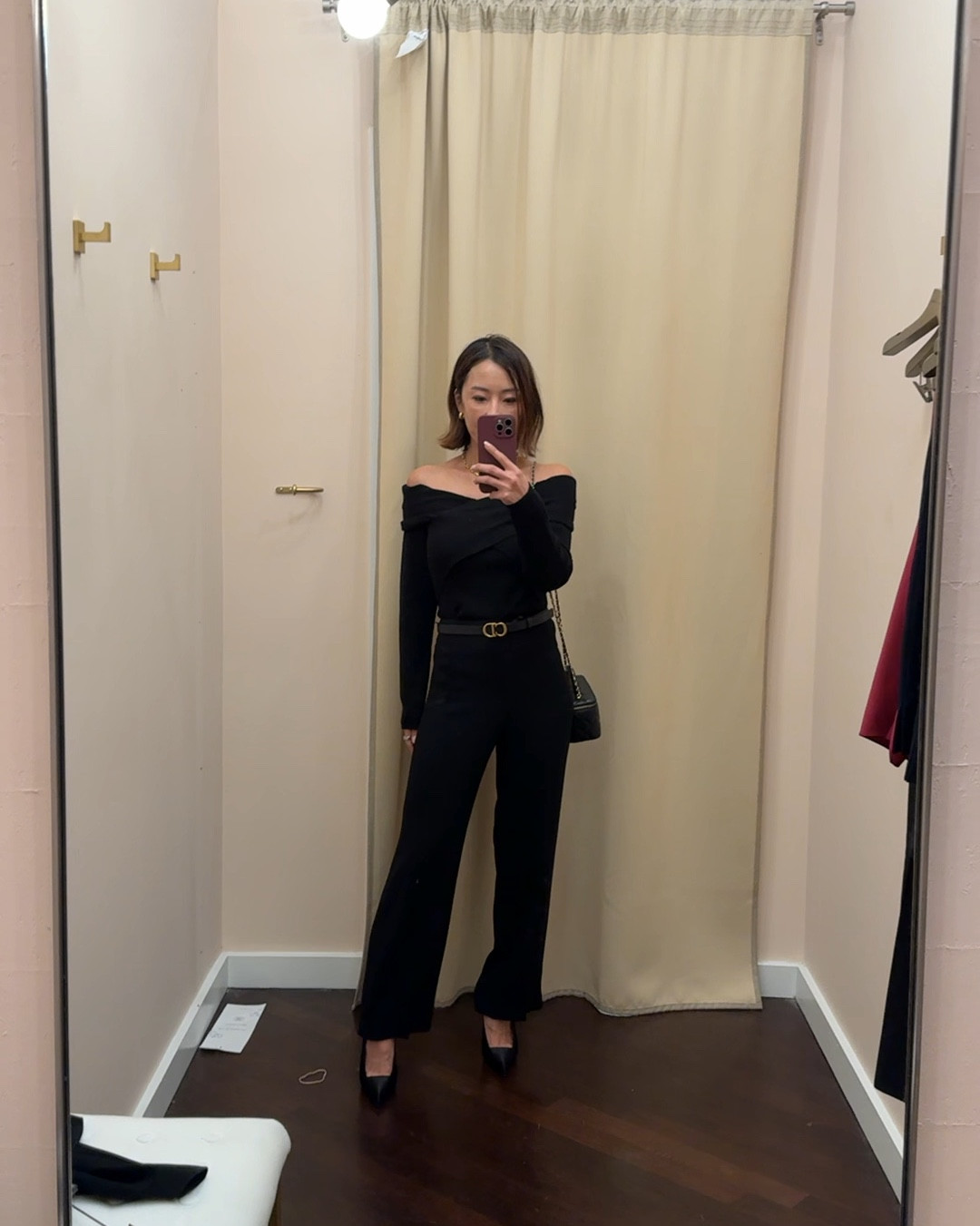 A classic and chic all black look now 25% off 

#LTKSaleAlert #LTKParties #LTKStyleTip