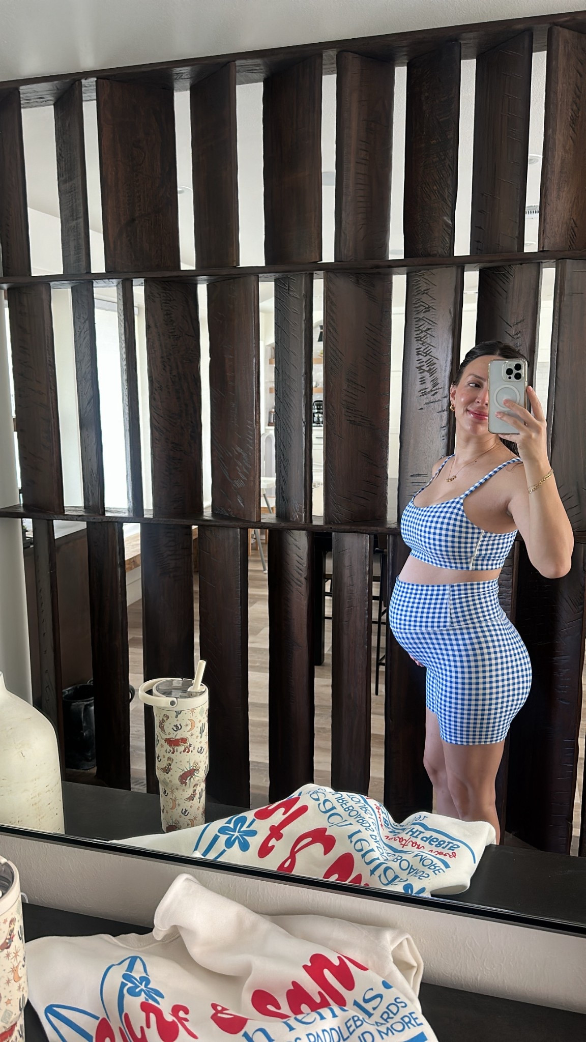 Wearing a size L


#LTKBump #LTKSummerEdit #LTKBaby