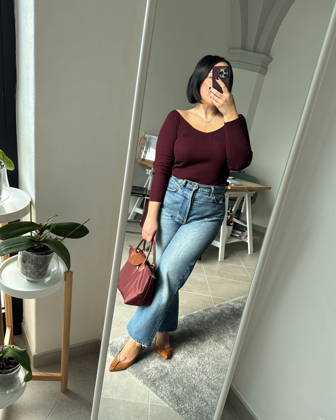 Burgundy

#LTKautumn #LTKmidsize #LTKeurope