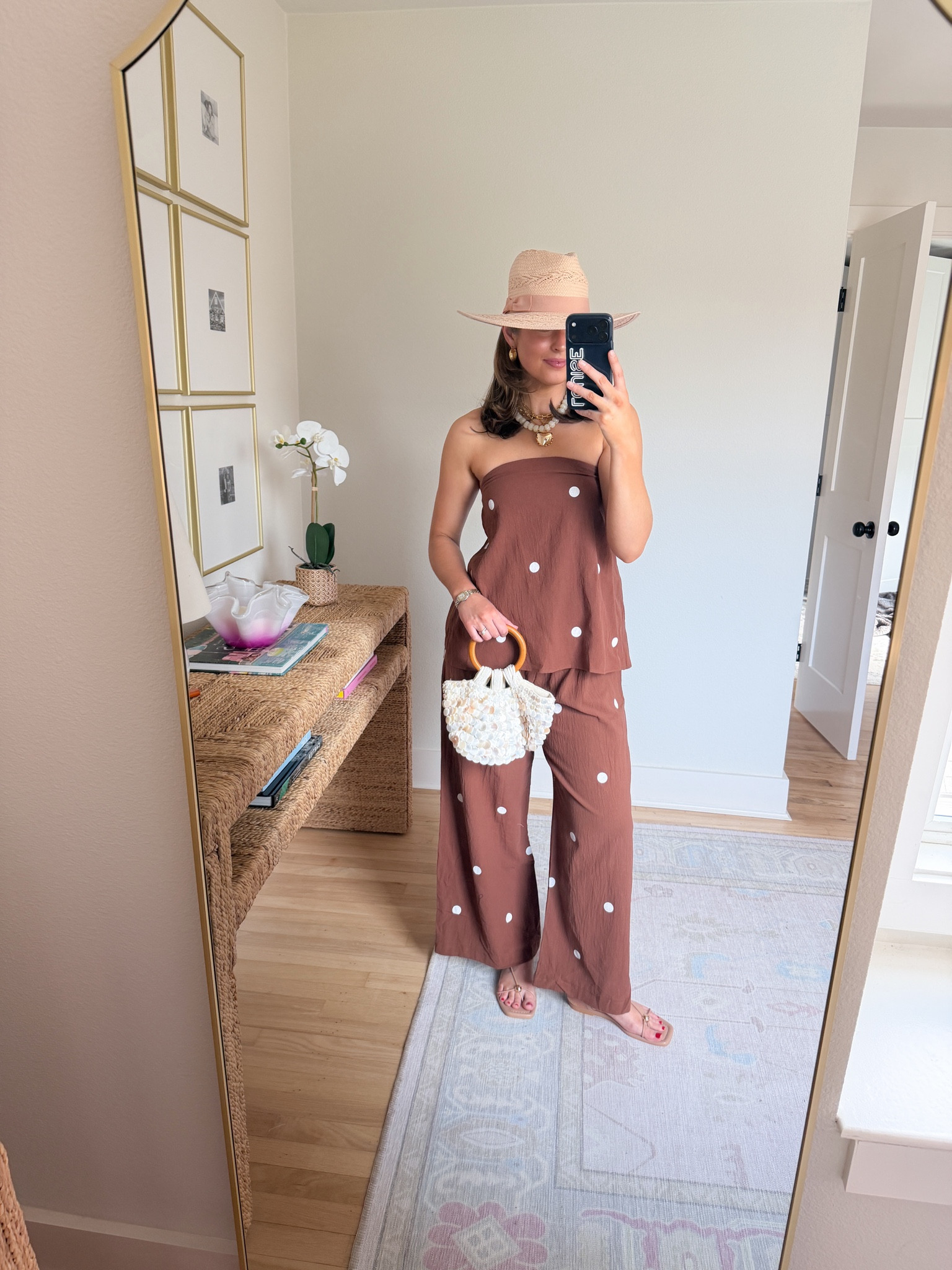 Matching set for a beach vacay! Wearing a S 