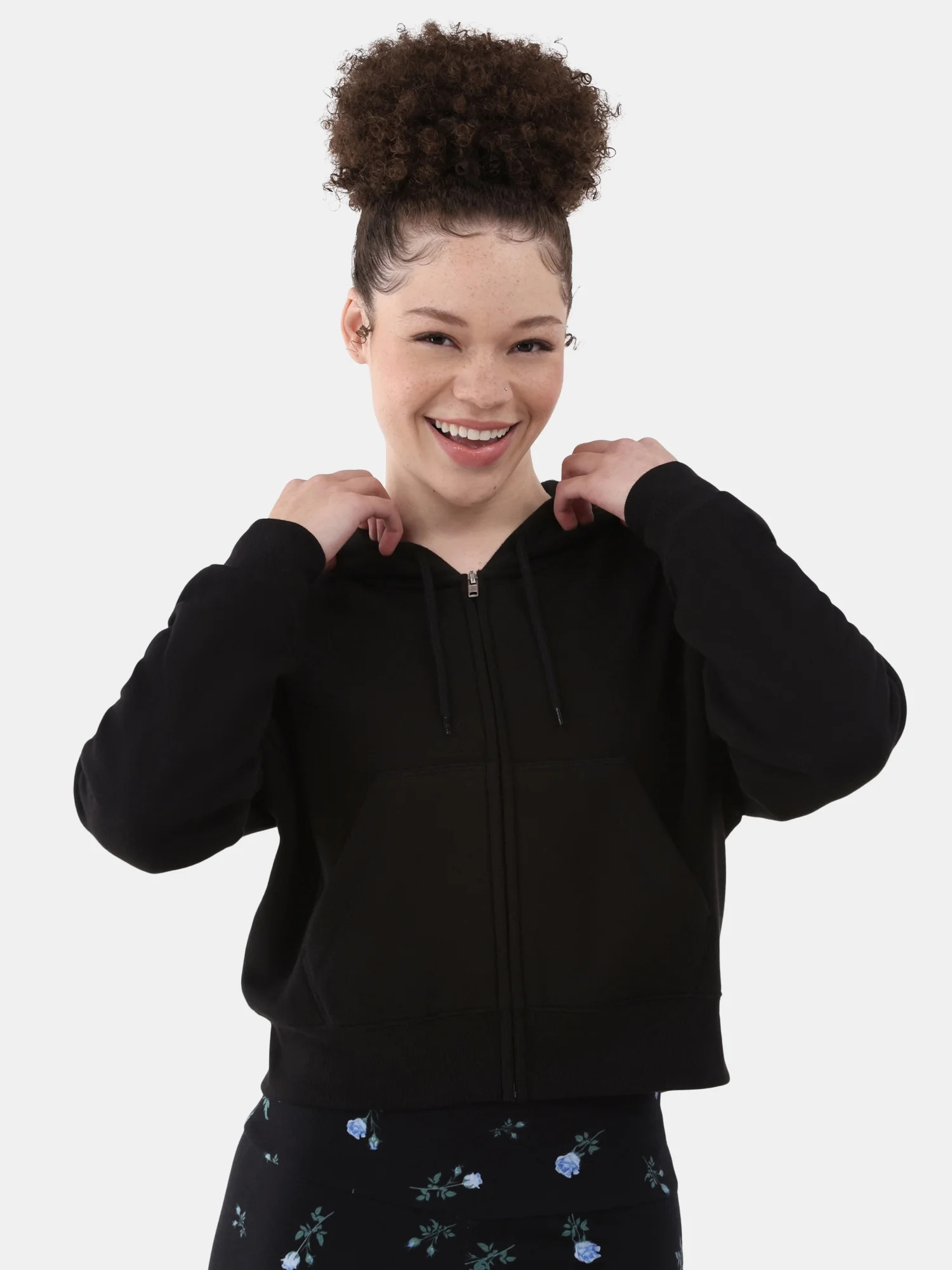 No Boundaries Cropped Fleece Zip Hoodie, Women’s | Walmart (US)
