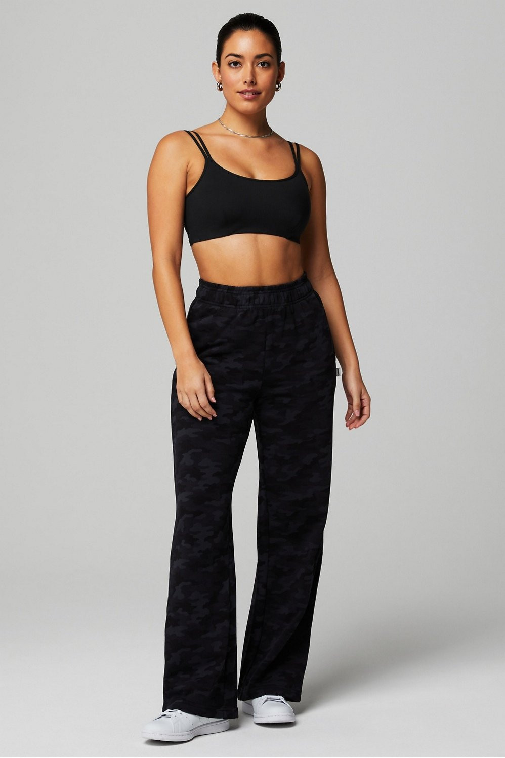 Low Impact Cross-Back Bra | Fabletics Europe