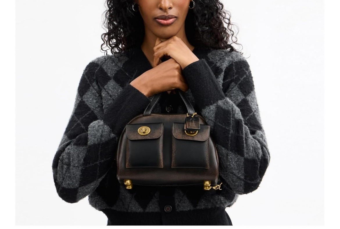 Fall Bag



#falloutfit #teacheroutfit #weddingguestdress #denimdress #plussize #fashionpver40 #coach #coachlovedleather

#LTKItBag #LTKOver40 #LTKPlusSize