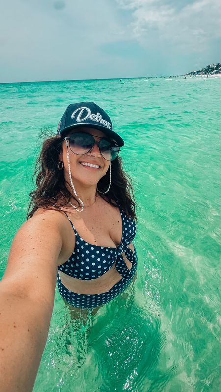 Midsize beach outfit - size 14 Bikini xl in the top and bottoms (code: 20TARYN) Trucker hat Sunglasses and Sunglass chain Spf 50 and bronze body glow

#LTKstyletip #LTKcurves #LTKswim