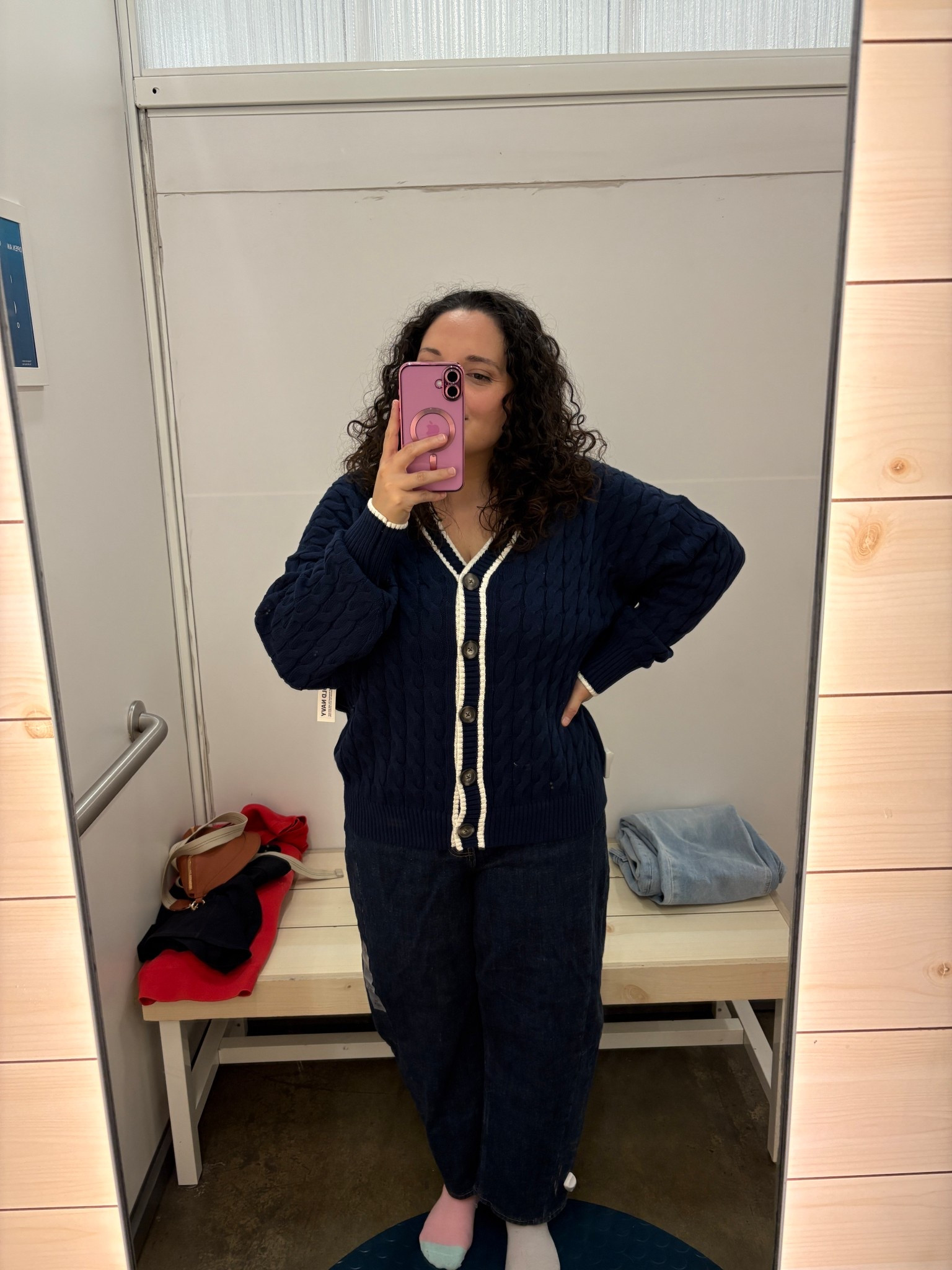 Cute and cozy old navy cardigan 

#LTKMidsize #LTKStyleTip #LTKSeasonal