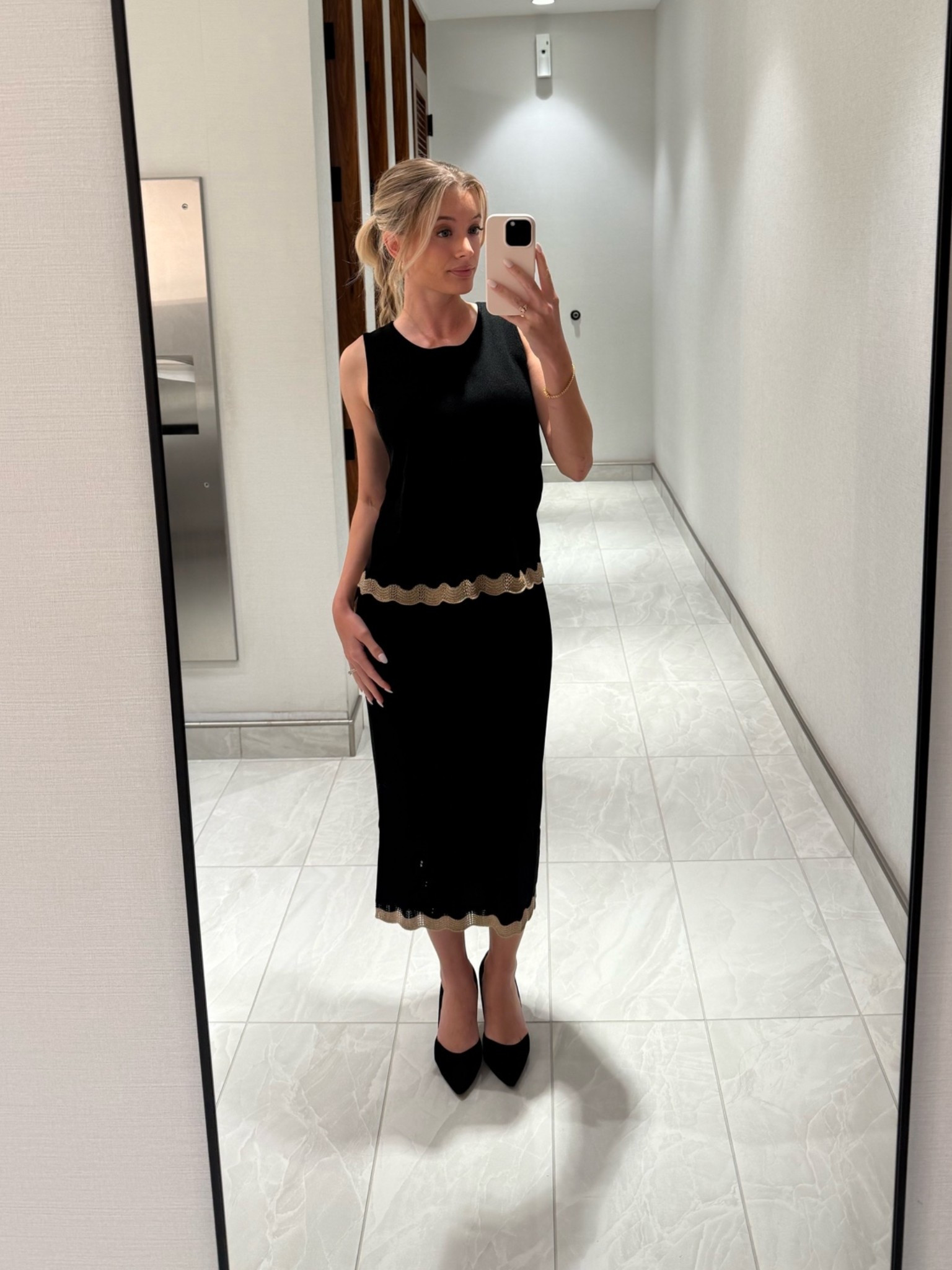 Office style work style attorney, lawyer business casual two piece set black heels

#LTKootd #LTKgrwm #LTKWorkwear