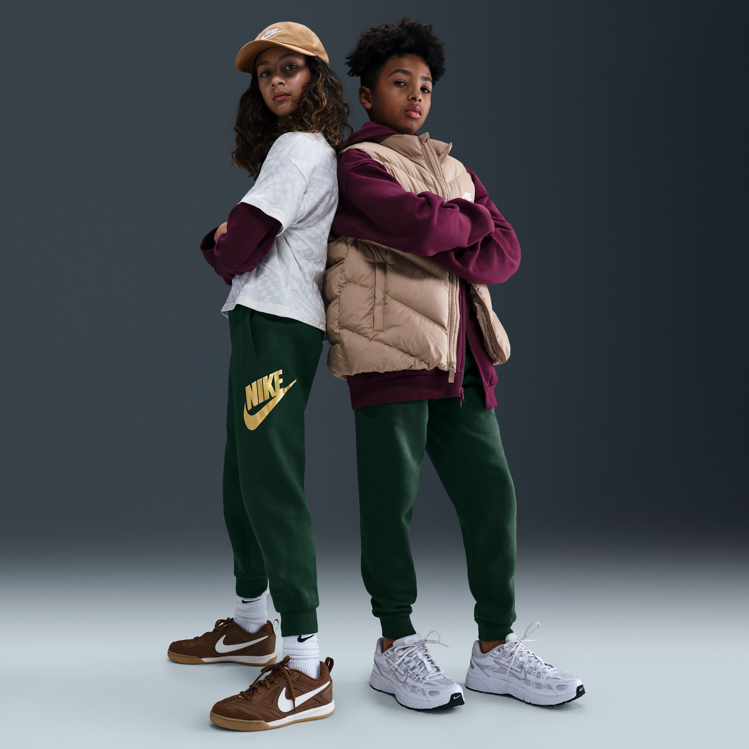 Nike Sportswear Club Fleece Big Kids' Jogger Pants in Green | HQ0981-323 | Nike (US)