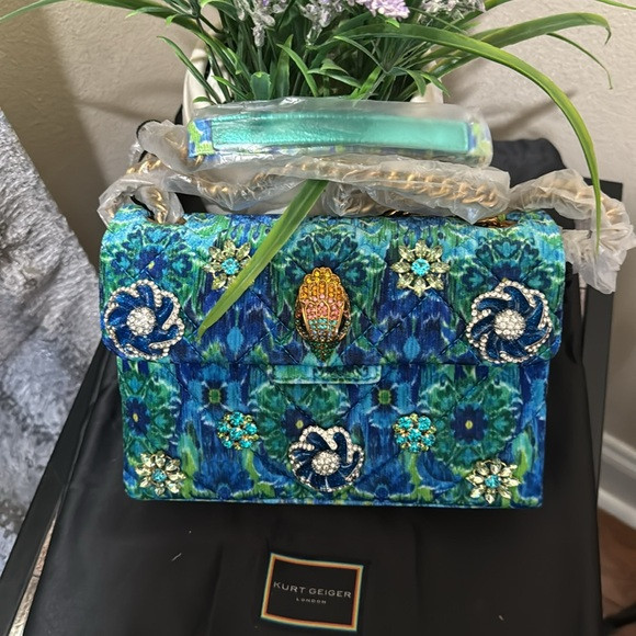 Kurt Geiger London Medium Kensington Shoulder Bag
Kurt Geiger London | Poshmark
