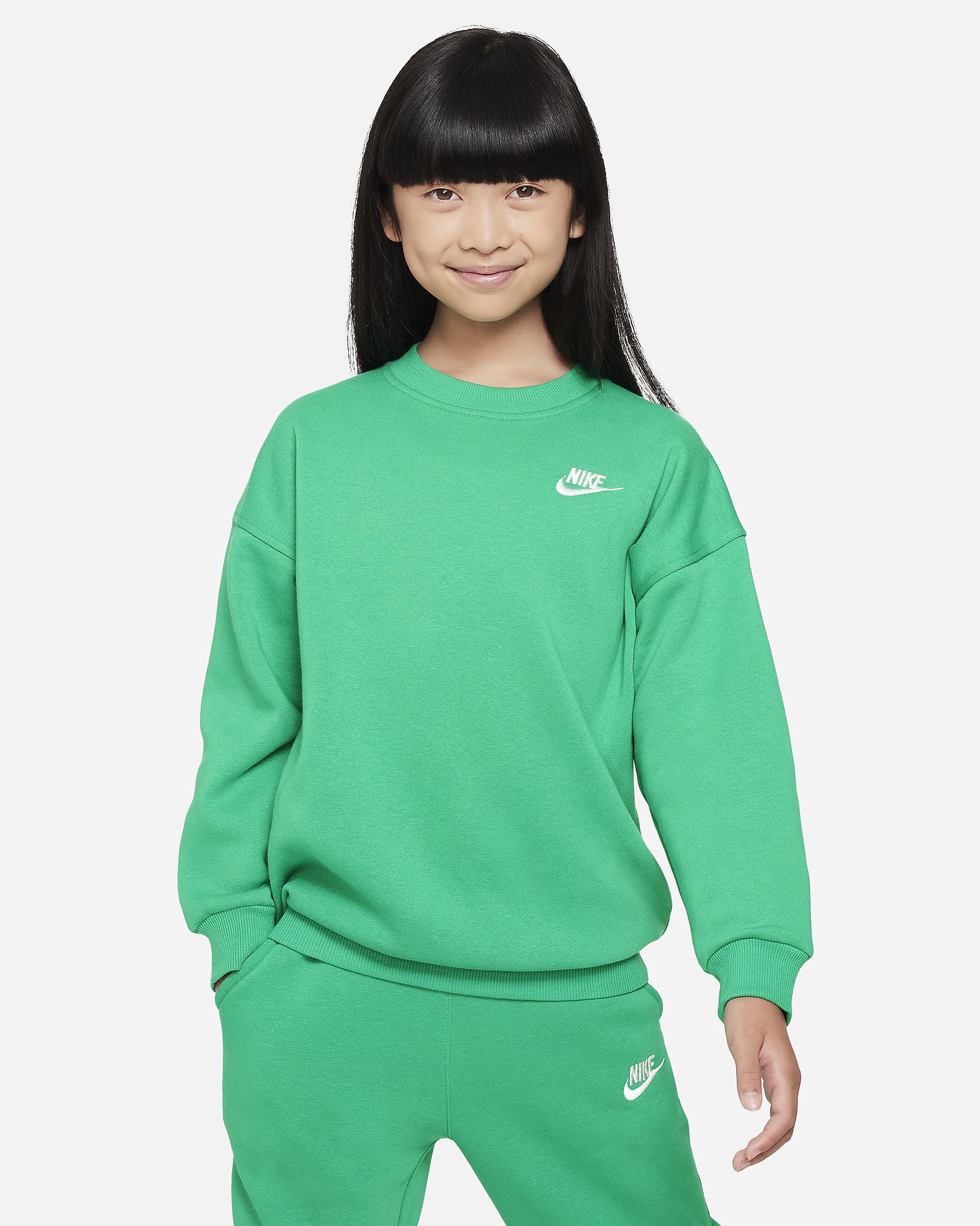 Nike Sportswear Club Fleece Big Kids' (Girls') Oversized Sweatshirt. Nike.com | Nike (US)