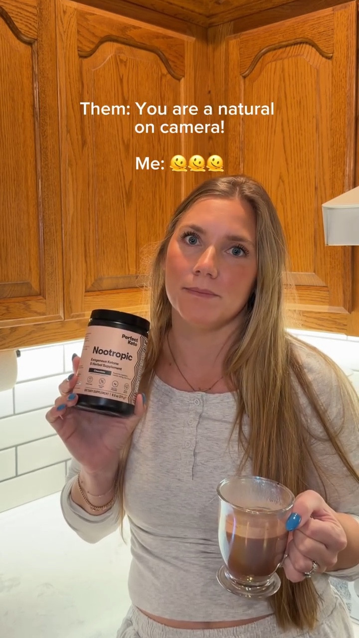 People say I’m a natural on camera… 🤪
Good thing this drink is for mental clarity because clearly I needed it 😂

#bloopers #contentcreatorlife #mombrain #realisticmomlife