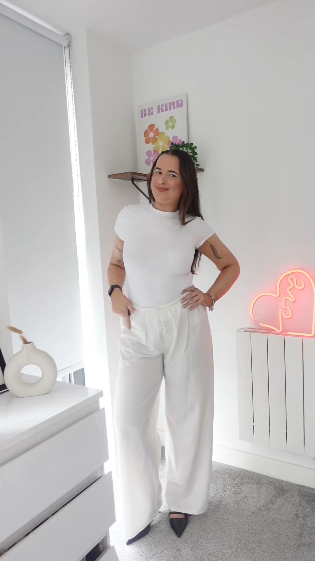 how o style white trousers for summer 🤍 

#LTKspring #LTKuk #LTKstyletip