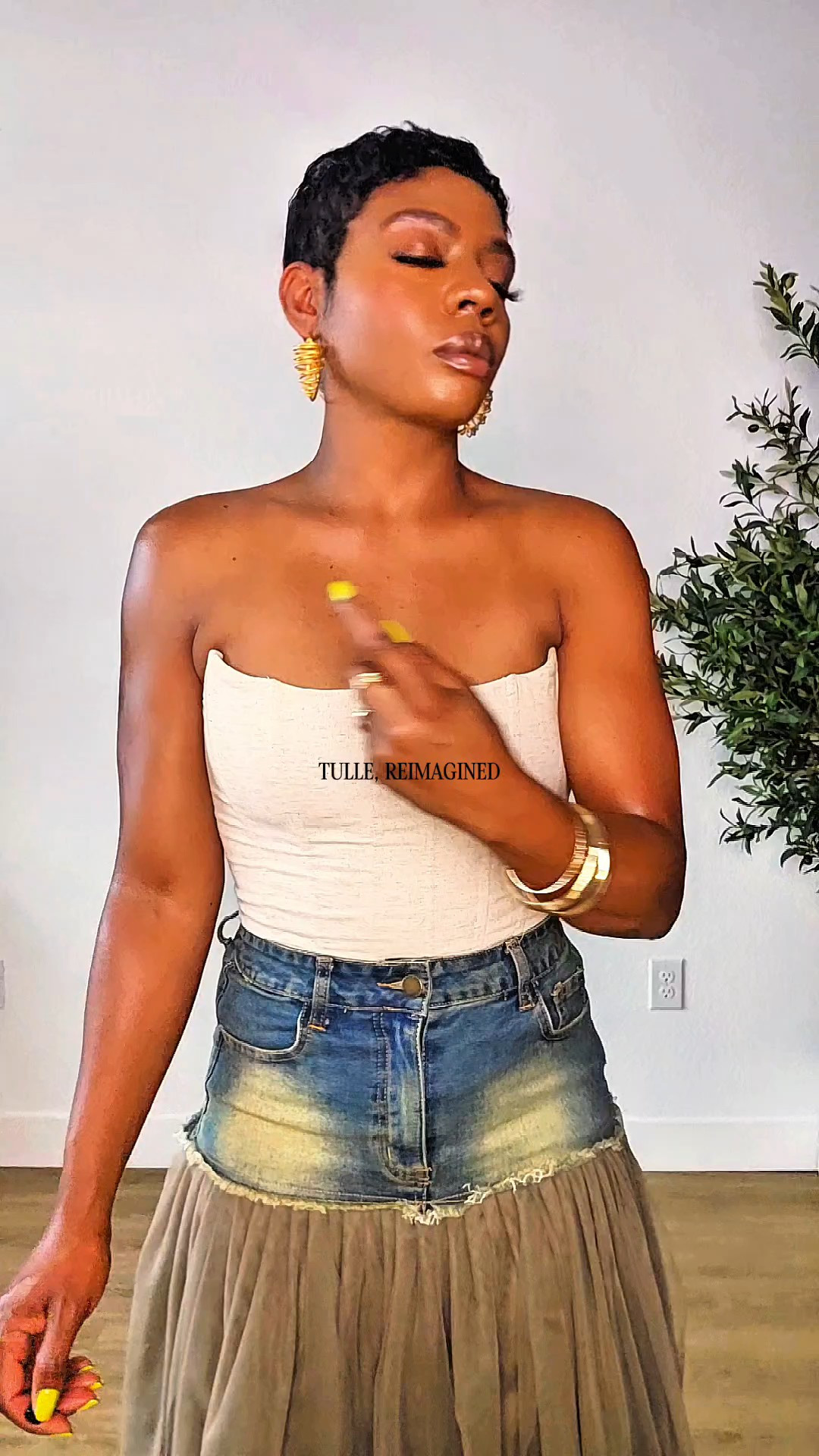 Denim & Tulle Done Differently | Feminine Outfit Ideas with Edge

#LTKootd #LTKgrwm #LTKPetite