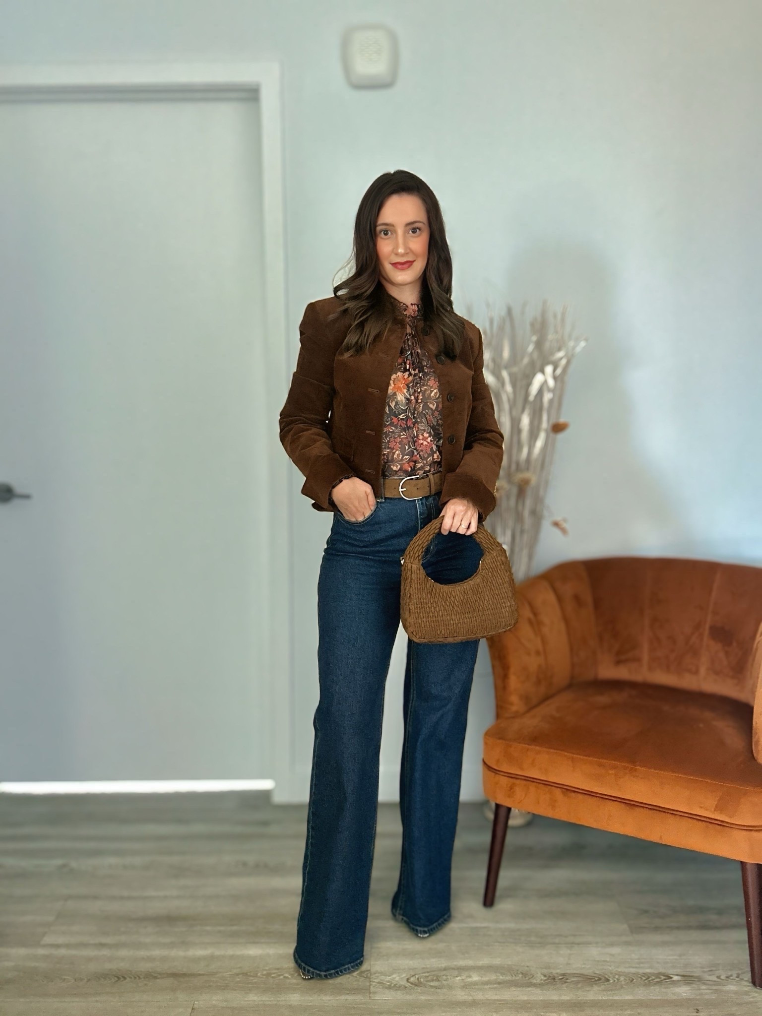 Fall Business Casual Outfit
Suede jacket 
Brown outfits for fall 
Frame denim jeans 

some items will be out of stock so I've linked similar alternatives too


#LTKStyleTip #LTKWorkwear