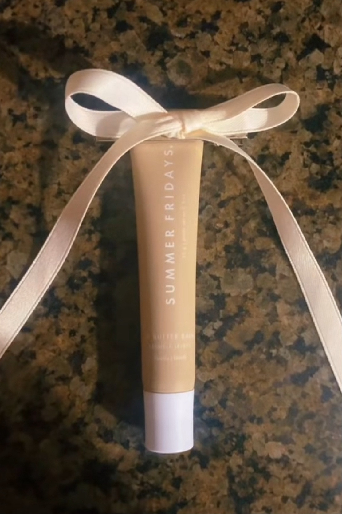 Every girl needs a good lip product!🎀👄 Hydrate your lips this winter with Summer Fridays lip butter balm🫧

#LTKbeauty #LTKfindsunder50 #LTKGiftGuide