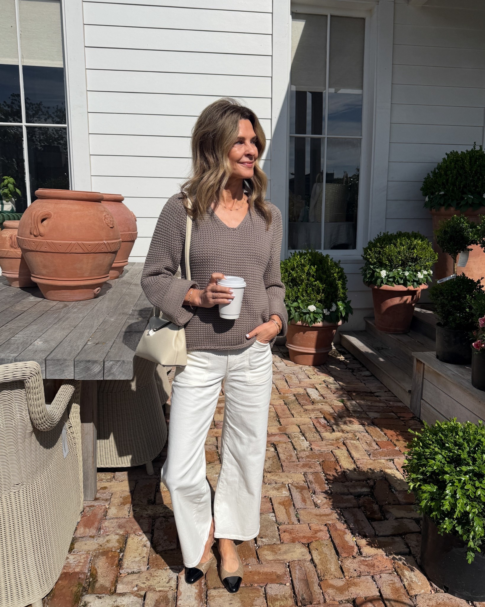 I’m 5’6’’
-pants TTS
-Brochu walker sweater wearing sz XS
-Jeans are Paige but I linked a look for less

#LTKOver40 #LTKSeasonal #LTKootd