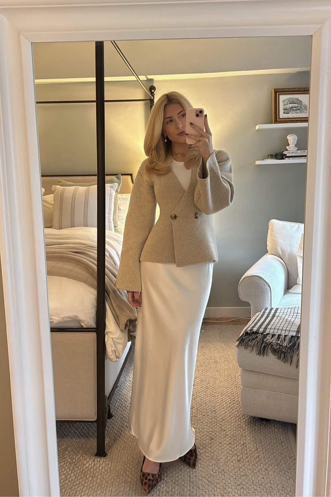 Love this sweater skirt combo 

#LTKSeasonal #LTKFallSale #LTKStyleTip