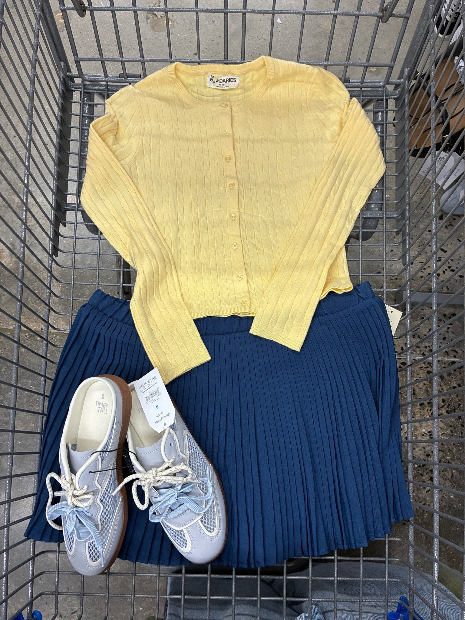 Girls this is a skort! And this sweater is so soft 😍

#LTKdayinmylife #LTKSeasonal