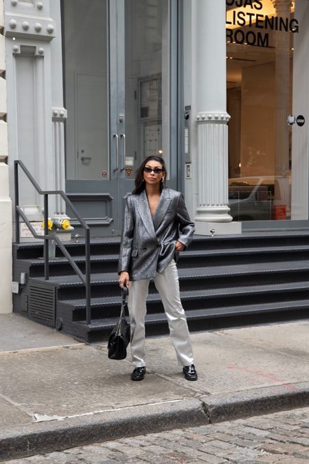Here’s how you can wear your metallics during the daytime ✨Whether you have your metallics from the Beyonce concert or New Year’s Eve — just bc that’s all over doesn’t mean you can’t wear the trend. Here’s how I’m repurposing the trend for a daytime meeting. I’m pairing the metallic pants with loafers and a blazer. This is a great way to make a statement at the office or at a meeting. Business/Corporate  attire doesn’t have to be basic and I think this is a cool way to stay modern ✨ Head to my stories or link in bio to shop the look✨

#LTKfindsunder50 #LTKover40 #LTKstyletip