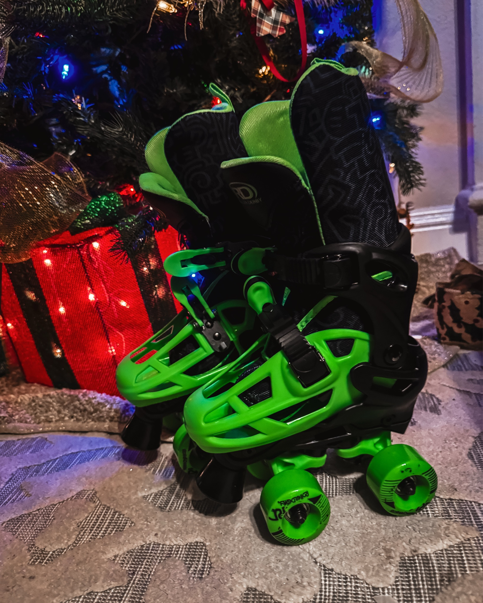 The perfect roller skates/ rollerblades 🛼

#LTKGiftGuide #LTKShoeCrush #LTKSaleAlert