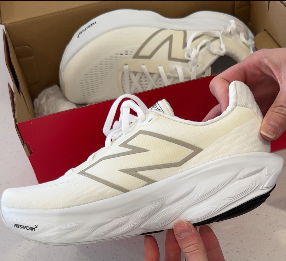 The COMFIEST runners 😍

#LTKcanada #LTKfitness #LTKtravel