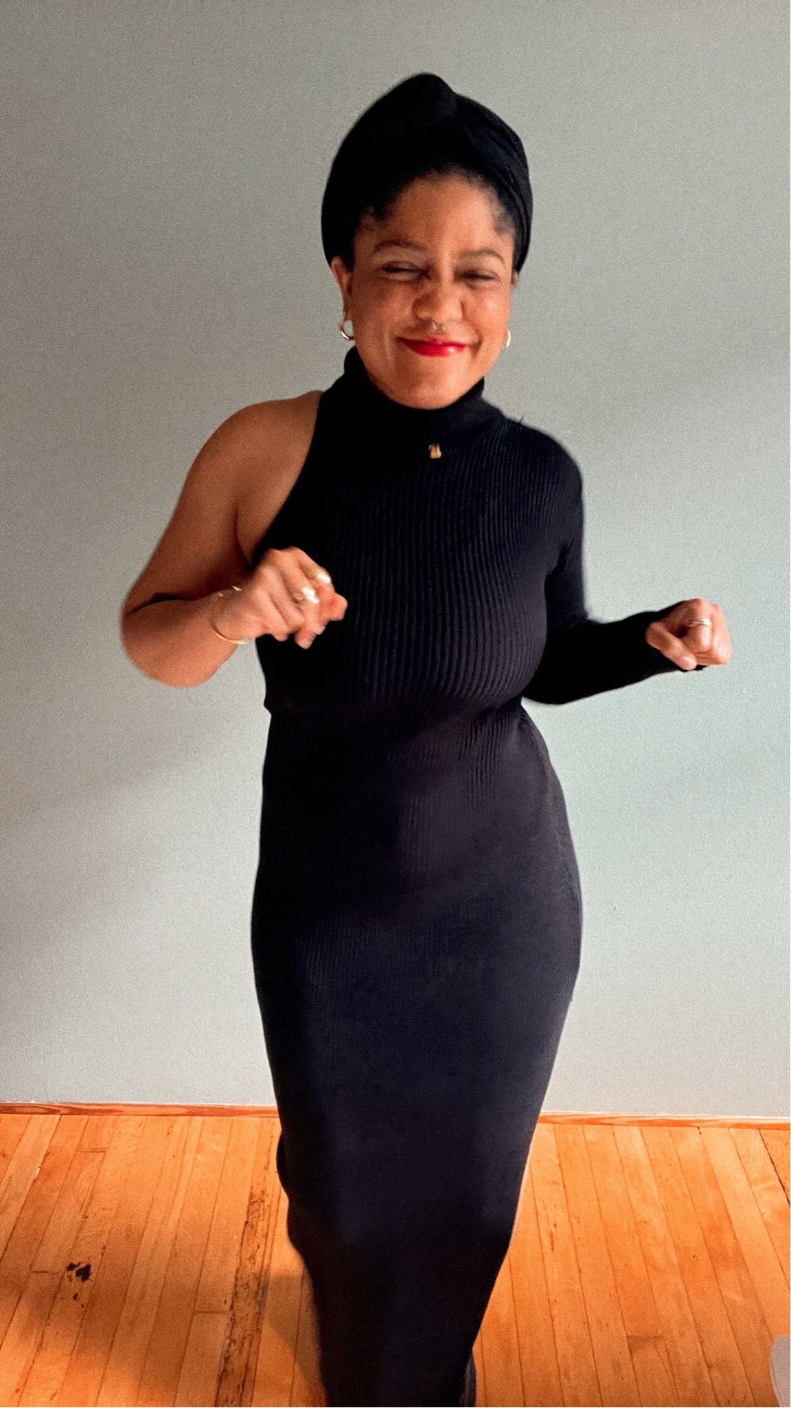 I do my lil dancy-dance before summer completely takes over and i can't wear this dress any longer 🥲 

#LTKstyletip #LTKSeasonal #LTKFind