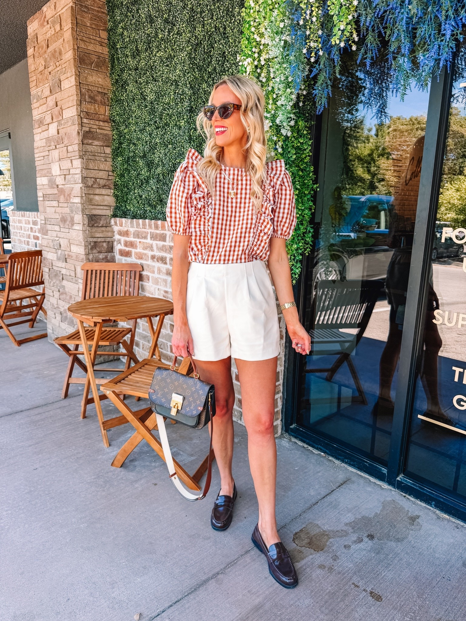 @avara pre fall sale!! Love these faux leather shorts!