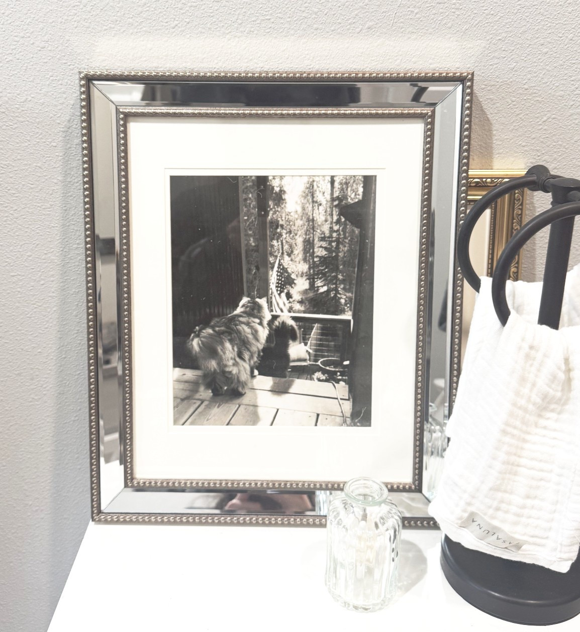 my favorite picture frame.. has a vintage feel 🤎 comes in 4 different sizes! 

#LTKSaleAlert #LTKHome #LTKFindsUnder50