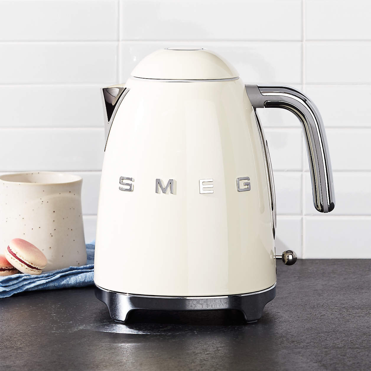 SMEG Cream Retro Electric Tea Kettle + Reviews | Crate & Barrel | Crate & Barrel