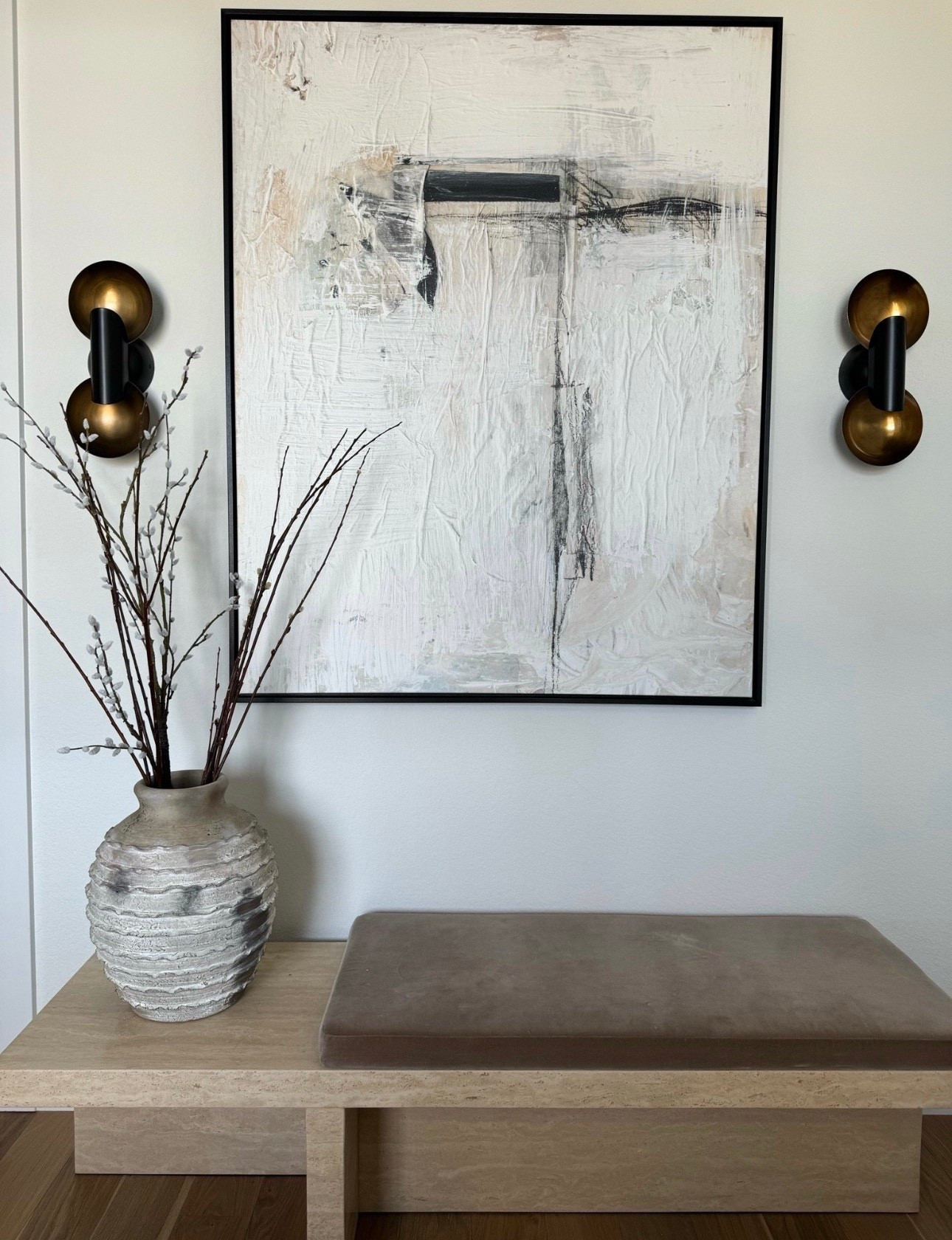 Home decor 
Sconce 
Modern 
Design 
Bench 
Entry 


#LTKOver40 #LTKHome #LTKdayinmylife