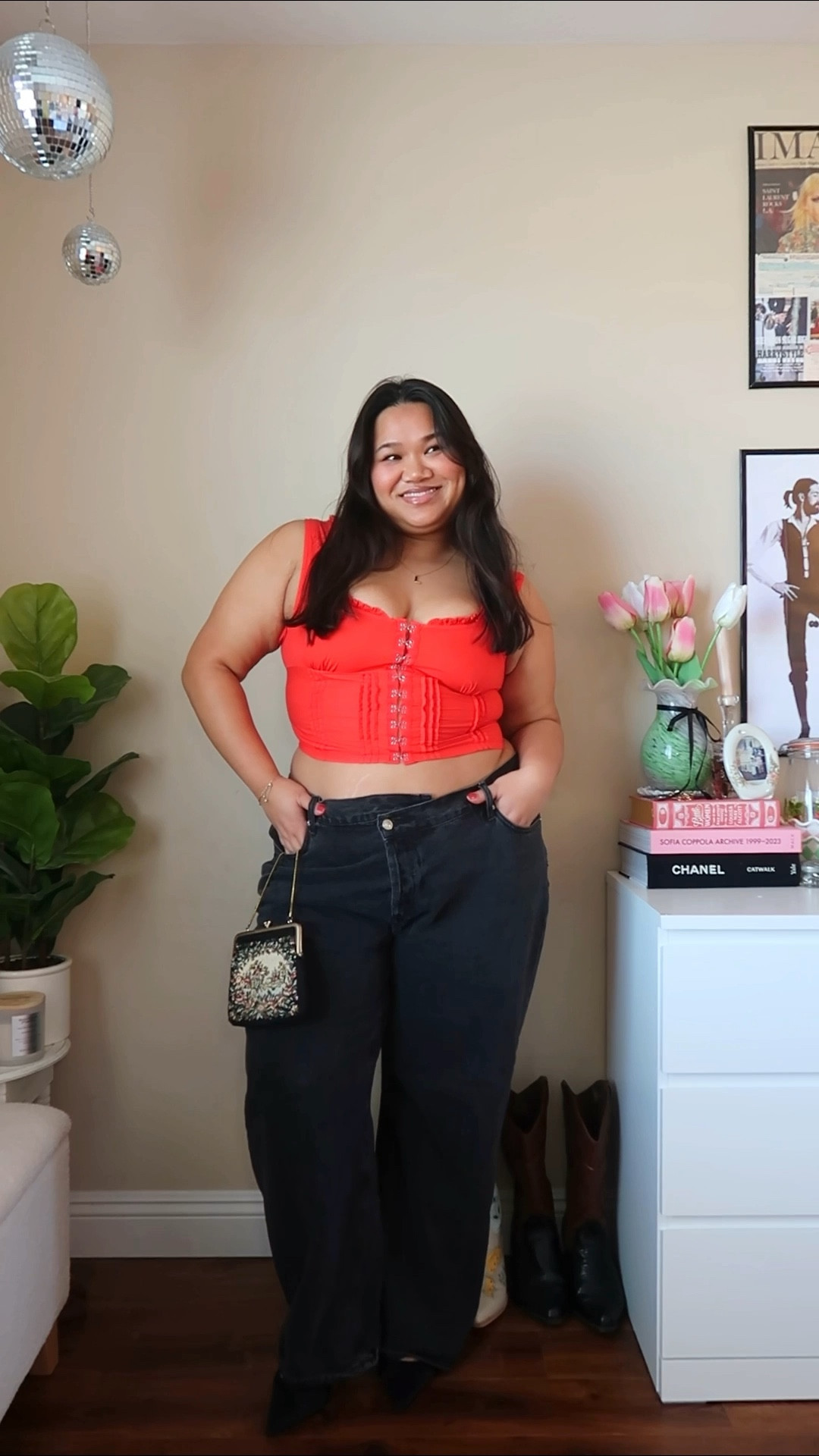 Valentines Day Plus Size Outfit Inspoired

#LTKSeasonal #LTKplussize #LTKVideo