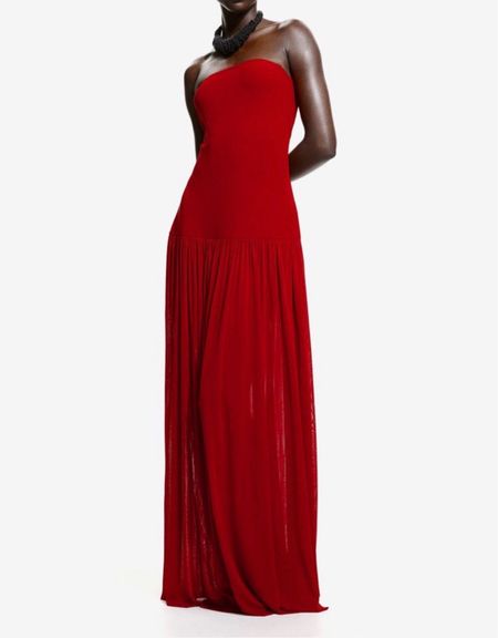 Red maxi dress - wedding guest dress 

#LTKstyletip #LTKfindsunder100 #LTKSeasonal