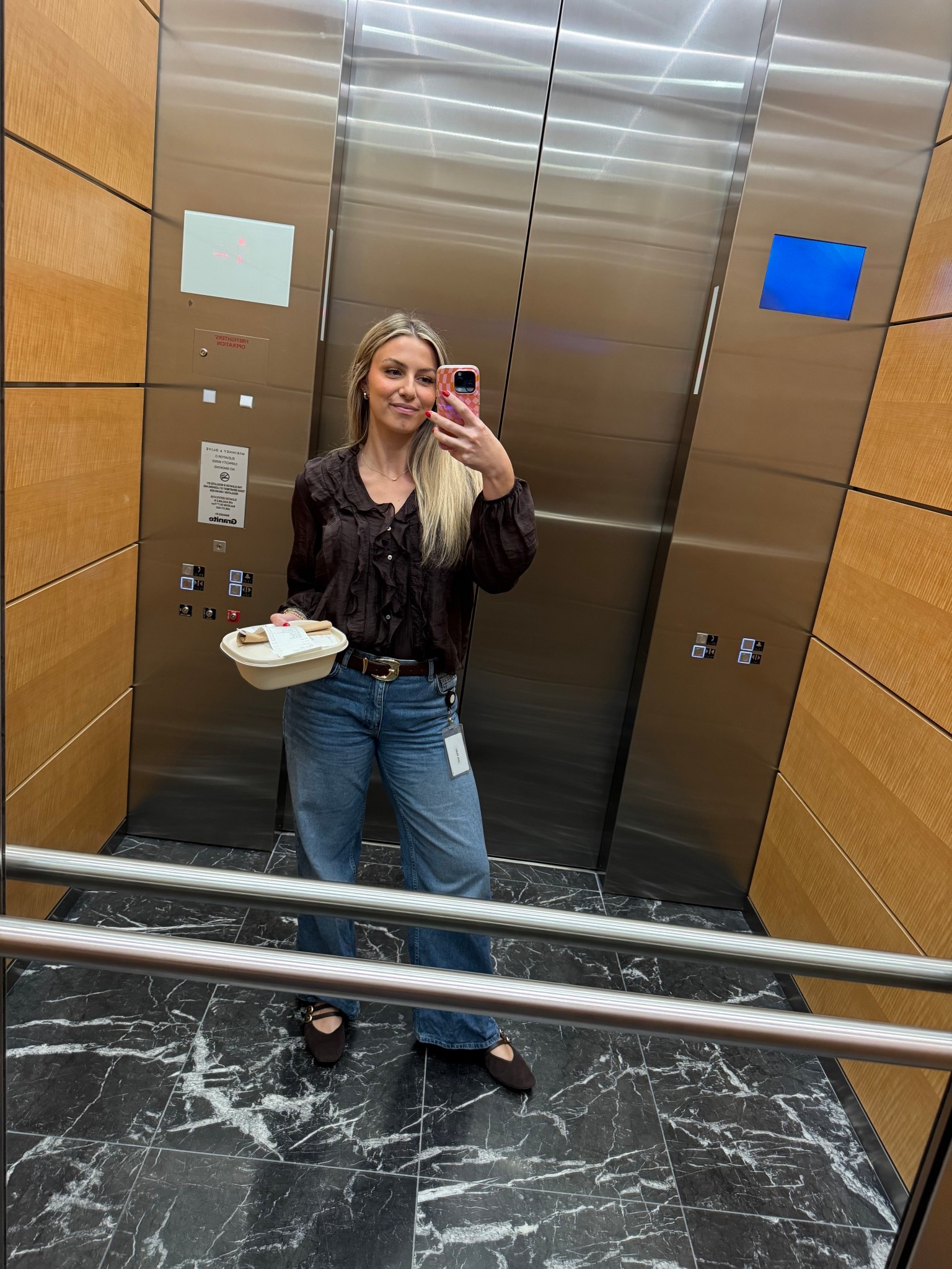 Fall work outfit 🍁 top is Zara ref. 5029/209