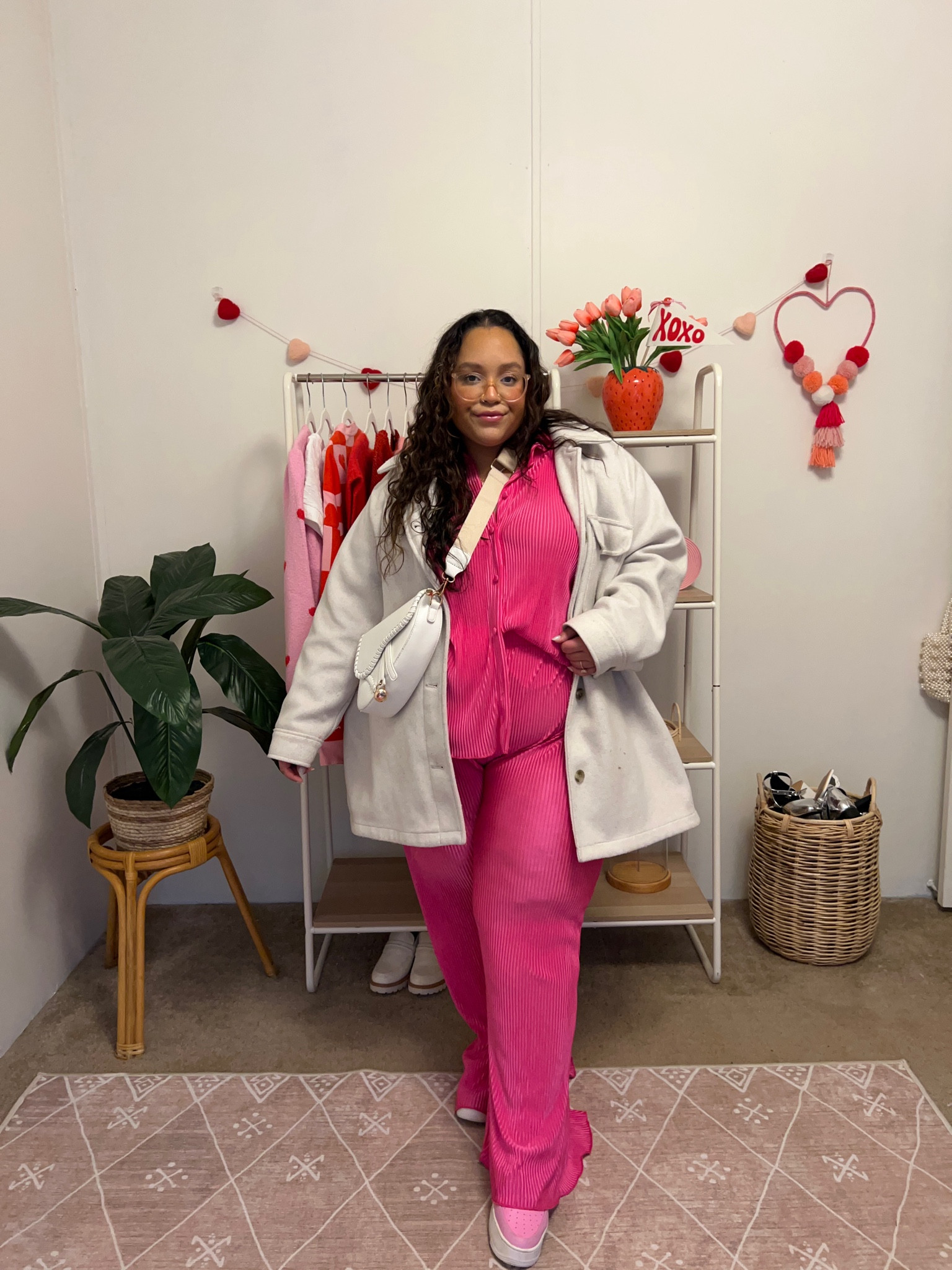 Day 1 of 14 Days of Valentines Day Outfit Inspo 

#LTKSeasonal #LTKfindsunder50 #LTKstyletip