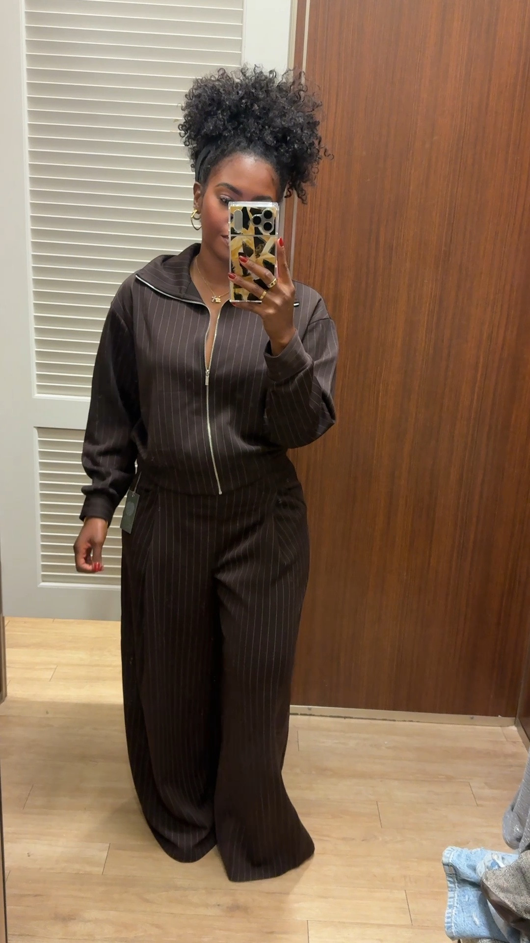 This had to come home with me. Tried on a M in top and bottom but ended up getting a Small in the top instead

#LTKootd #LTKMidsize