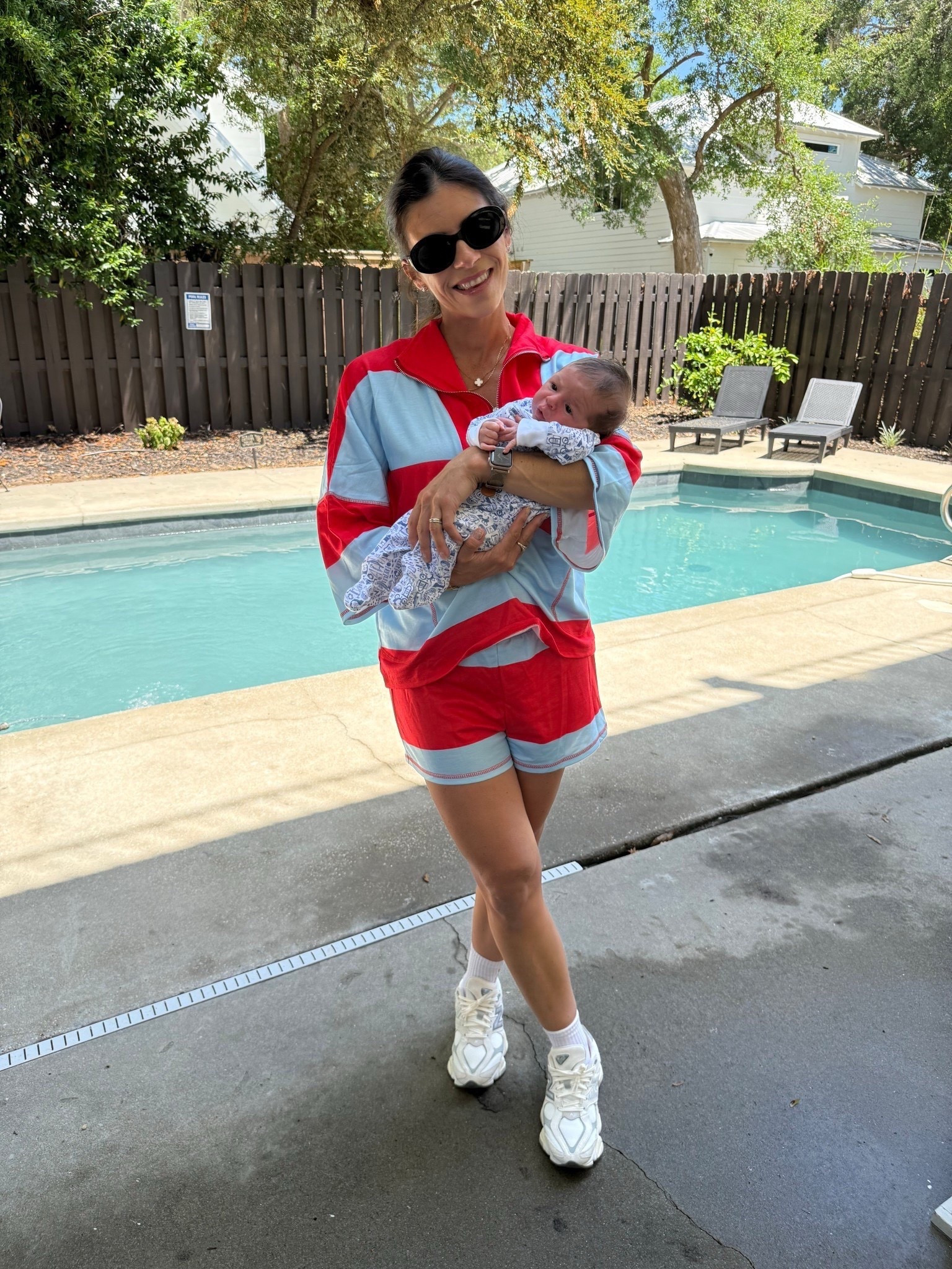 Amazon prime, post partum in medium 

#LTKSeasonal #LTKSaleAlert #LTKdayinmylife