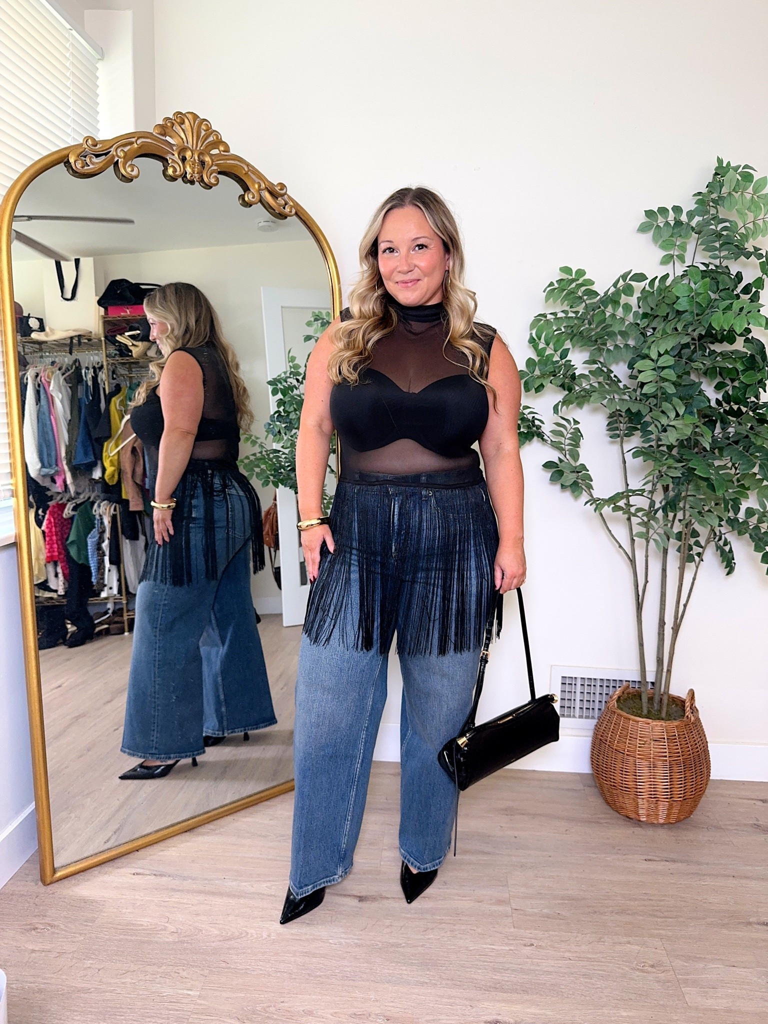 Amazon statement top 
Mesh fringe top size LARGE
@Spanx jeans size LARGE PETITE use code SHELLIXSPANX for discount + free shipping for new customers!

Date night top, date night outfit, Amazon fashion, midsize style, petite style, fall trends, concert outfit, wide leg jeans, style over 40, Amazon finds