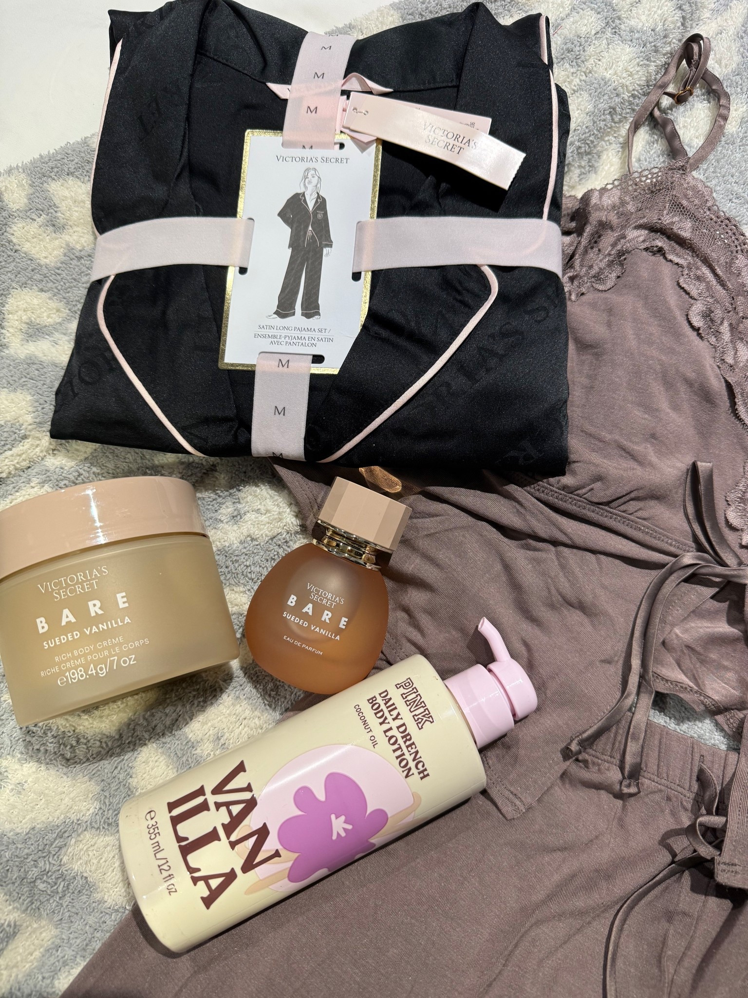 Victoria’s Secret sale haul! All winners! 

#LTKHome #LTKMidsize #LTKOver40