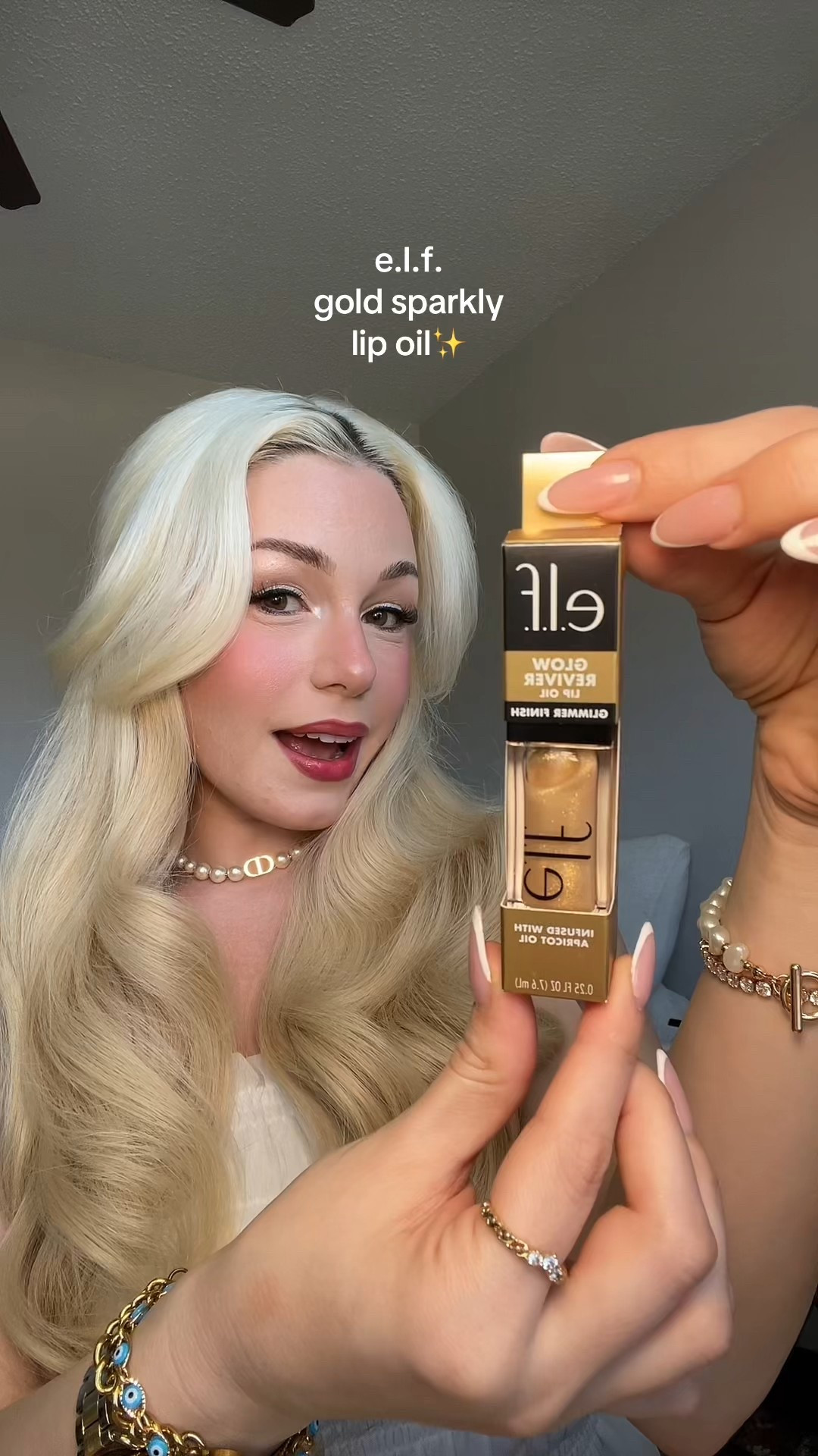 e.l.f. Gold sparkly lip oil ✨