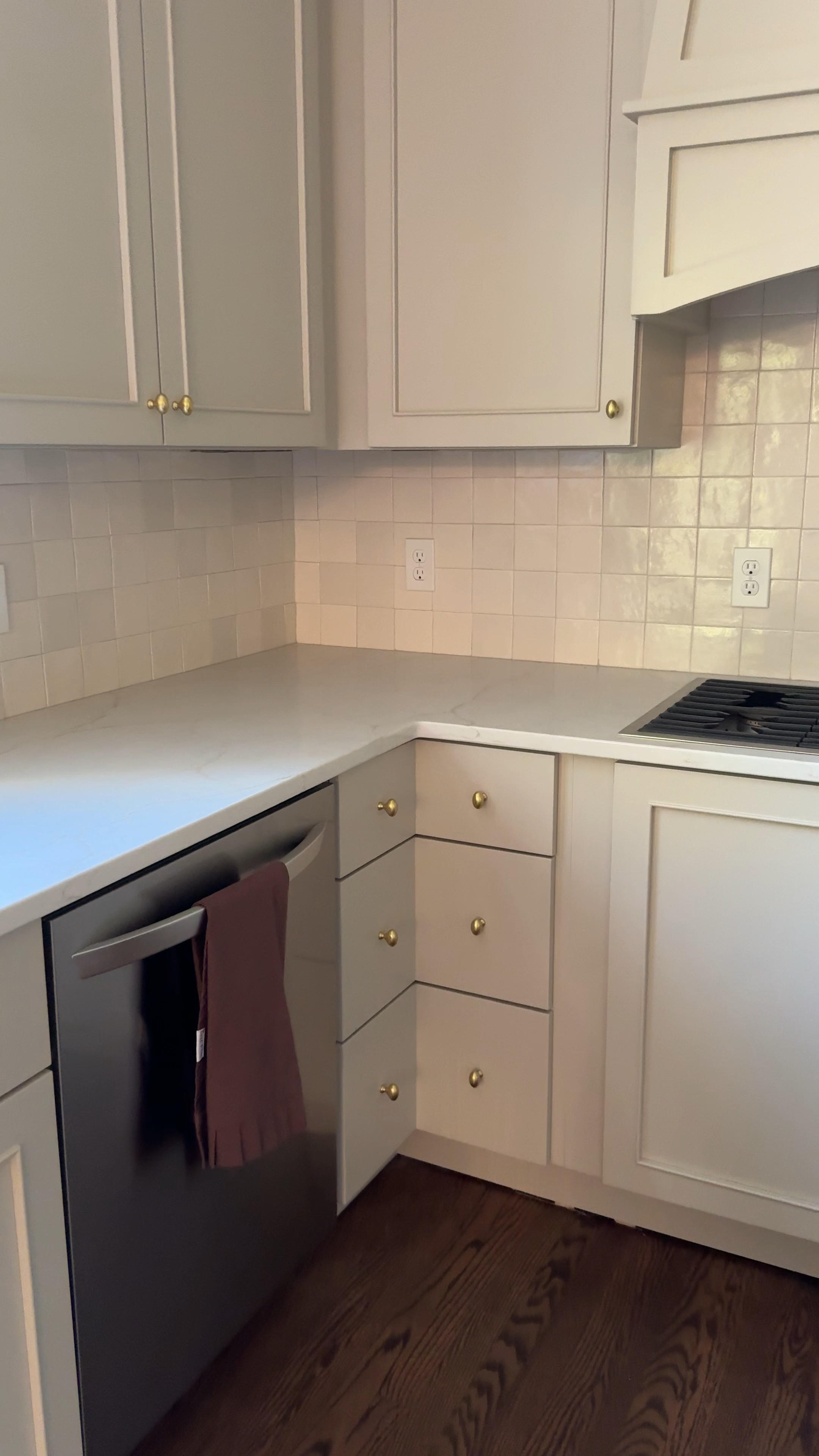 Love this hardware combination!

#LTKFindsUnder100 #LTKHome #LTKFindsUnder50